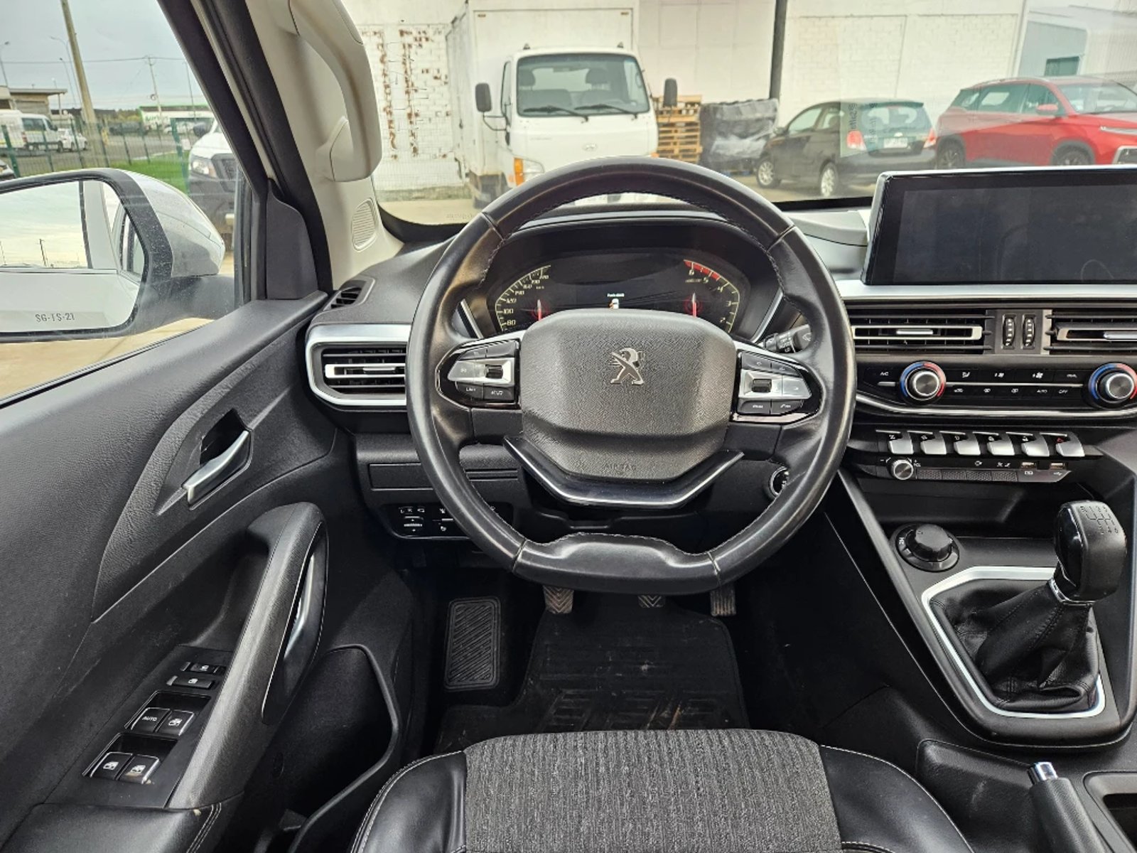 Peugeot Landtrek 2023 - Imagen 12 de 20