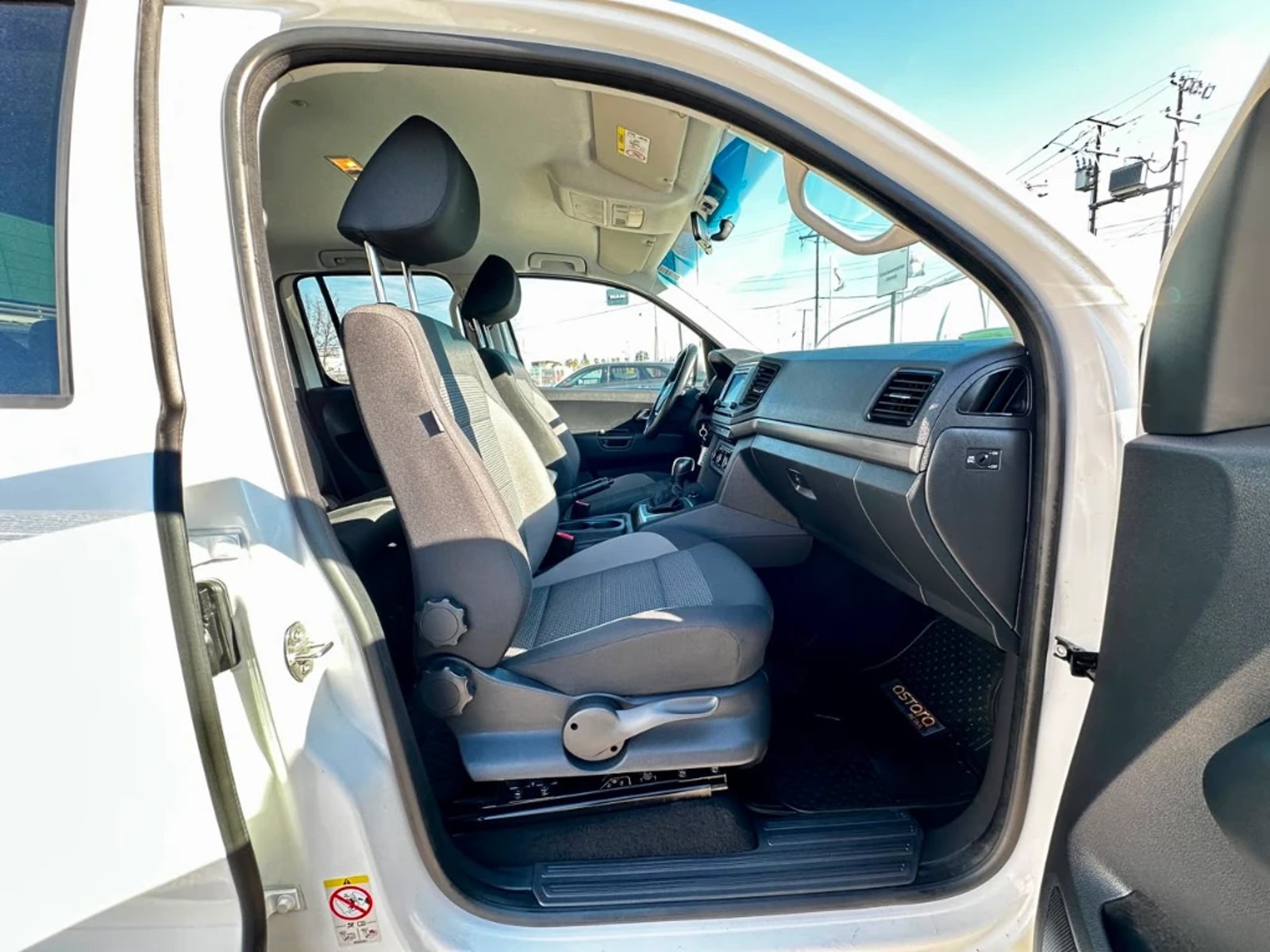 Volkswagen Amarok 2023 - Imagen 11 de 20