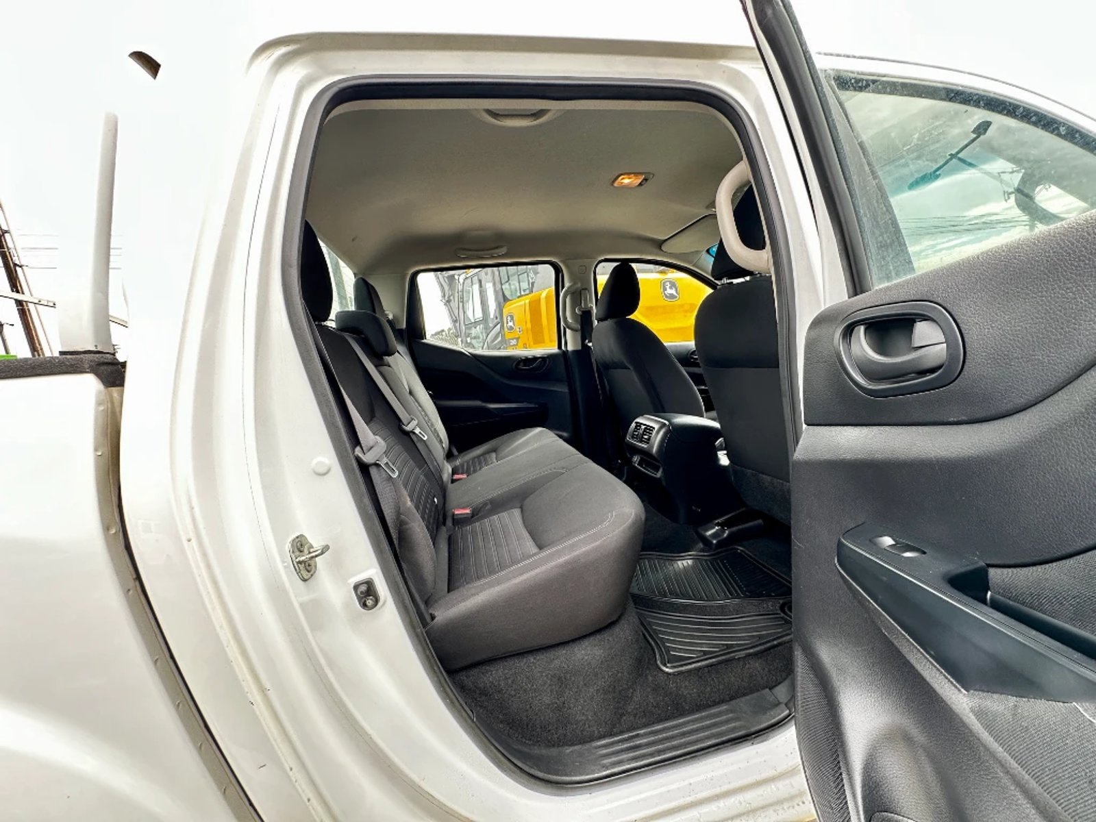 Nissan Navara 2023 - Imagen 13 de 20