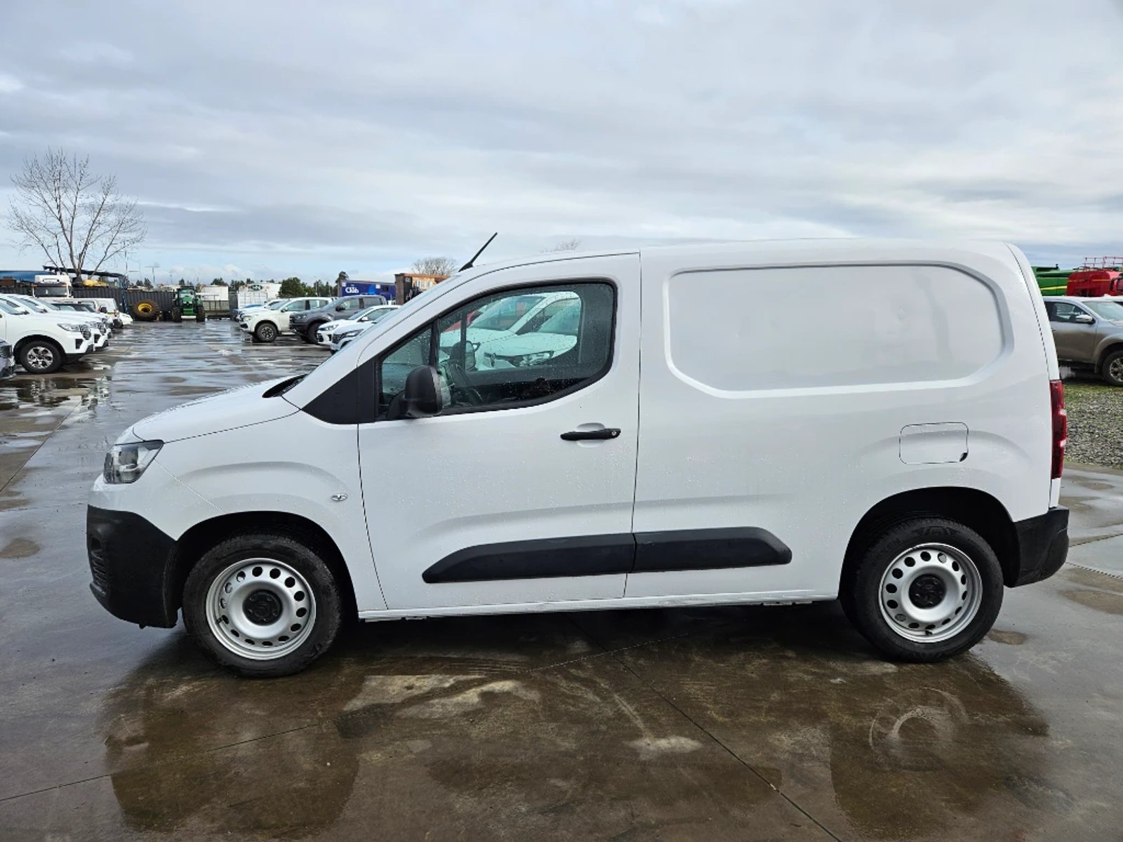 Citroën Berlingo 2024 - Imagen 8 de 20