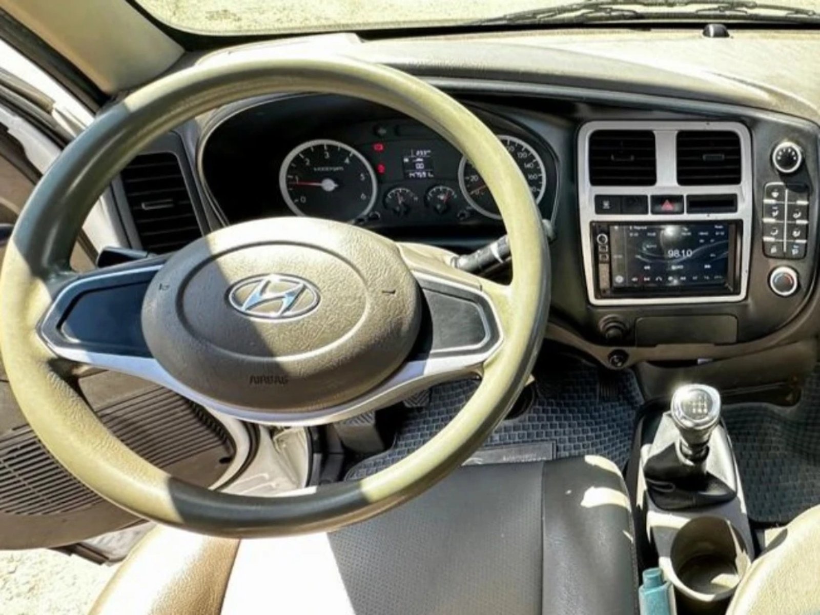 HYUNDAI PORTER 2022 - Imagen 12 de 20