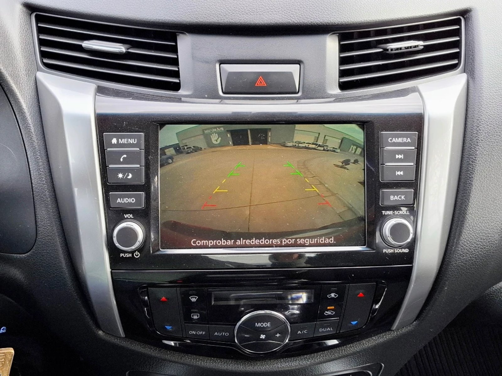 NISSAN NAVARA 2023 - Imagen 19 de 20