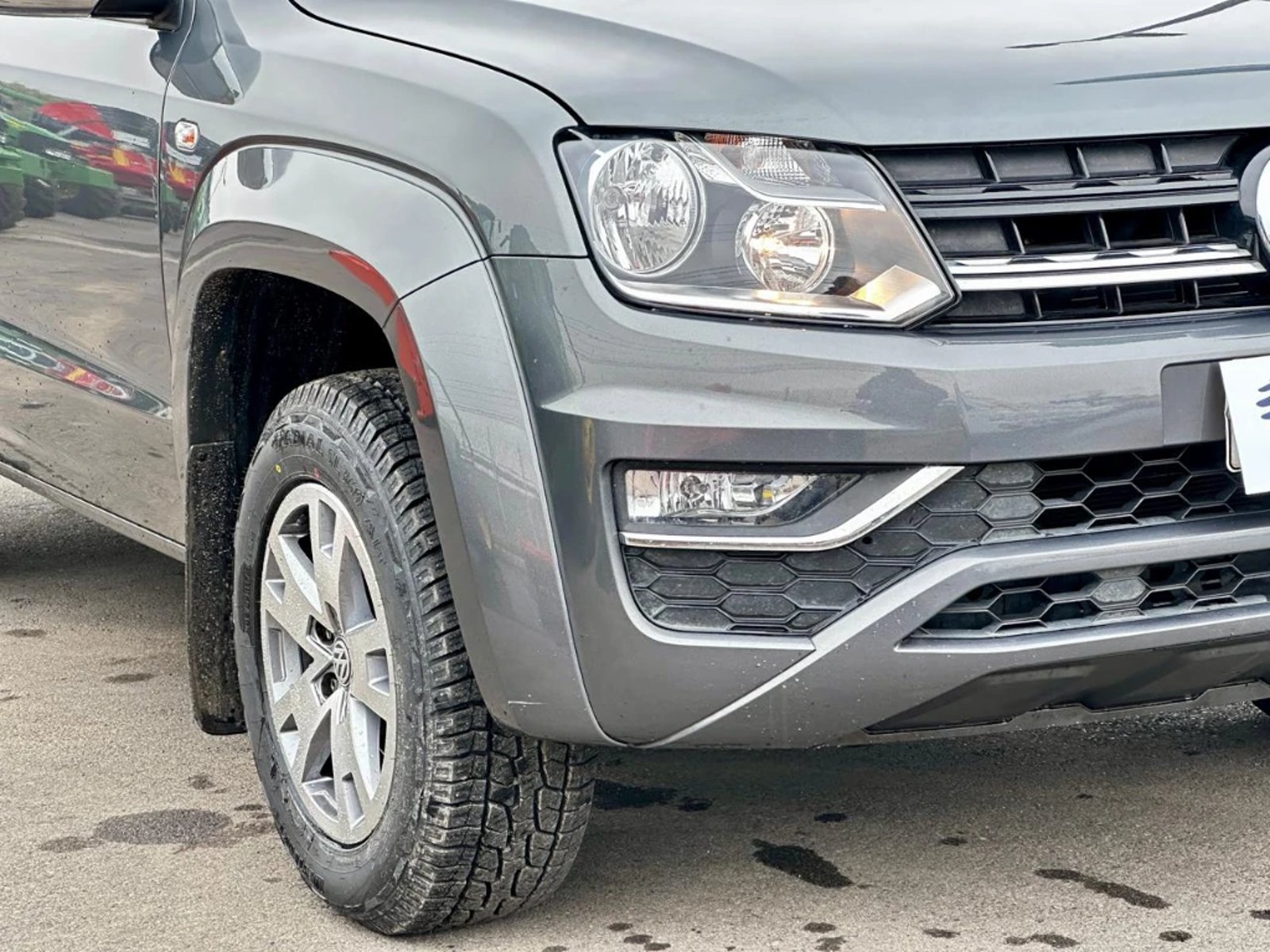 VOLKSWAGEN AMAROK 2023 - Imagen 12 de 20
