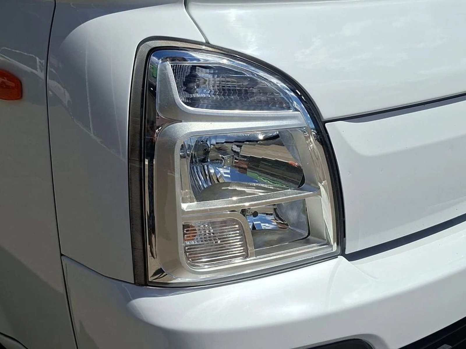 HYUNDAI PORTER 2023 - Imagen 13 de 20