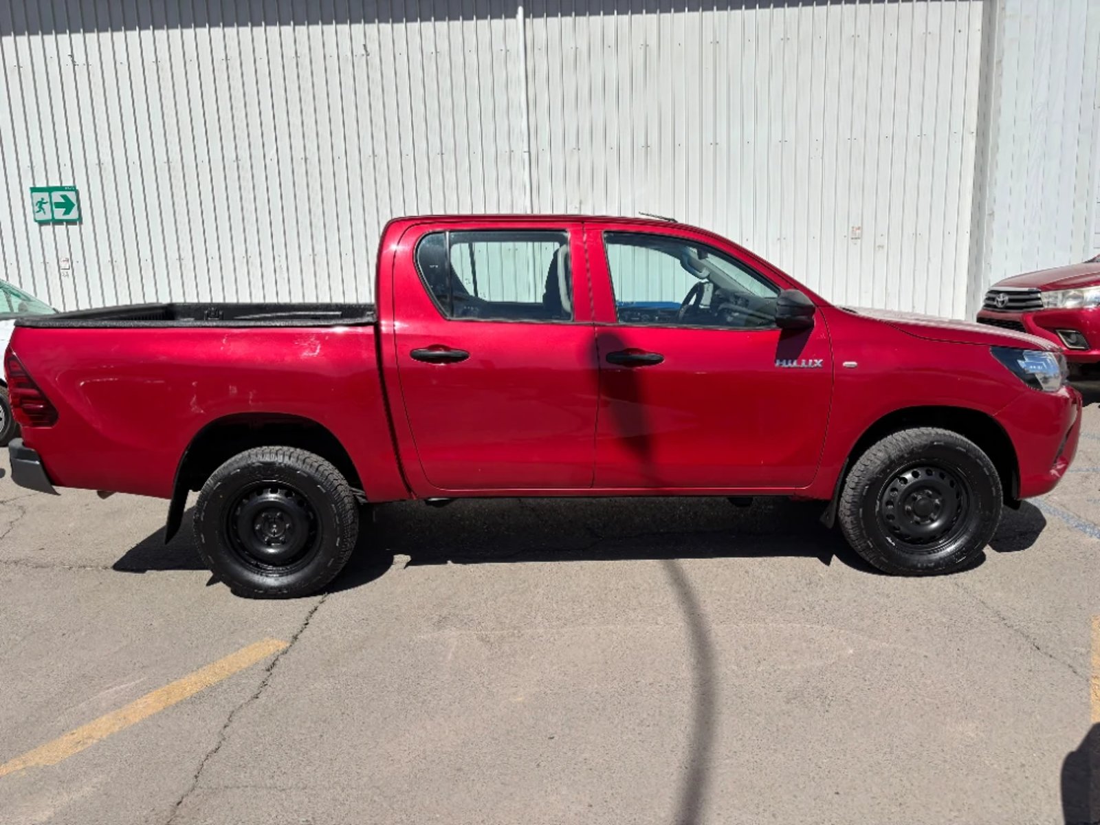 Toyota Hilux 2024 - Foto 4 de 20