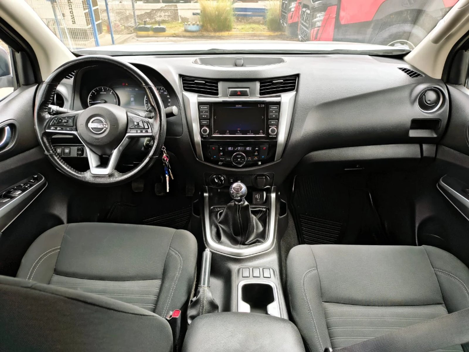 NISSAN NAVARA 2023 - Imagen 15 de 20