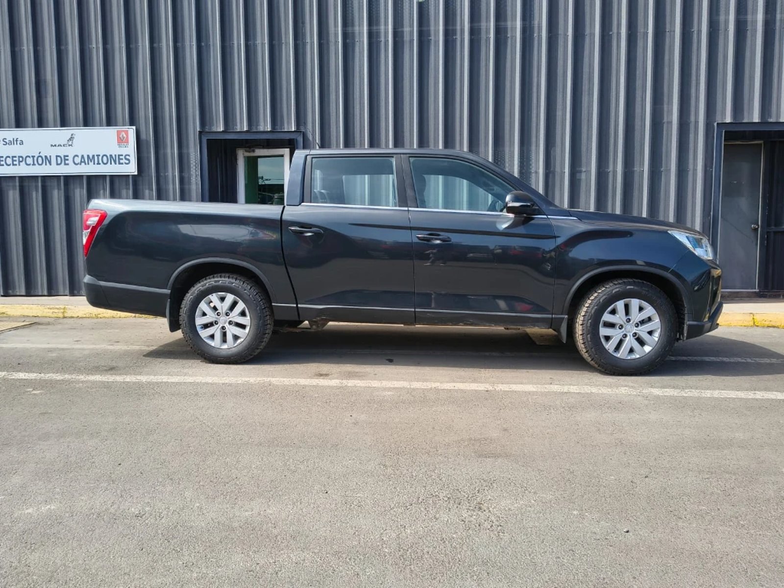 SsangYong Grand musso 2023 - Foto 4 de 20