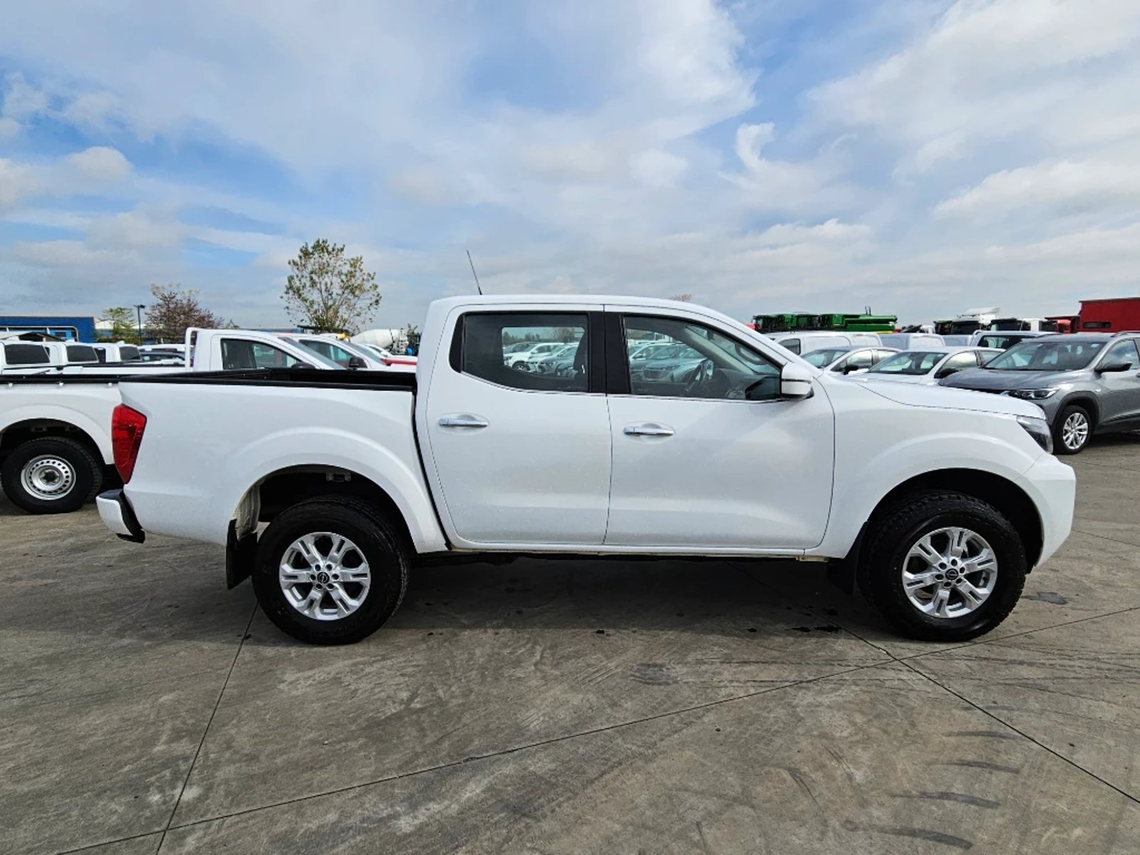 NISSAN NAVARA 2023 - Imagen 4 de 20