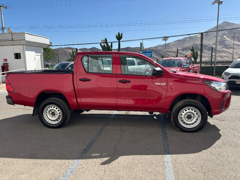 Toyota Hilux 2024 - Imagen 4 de 20