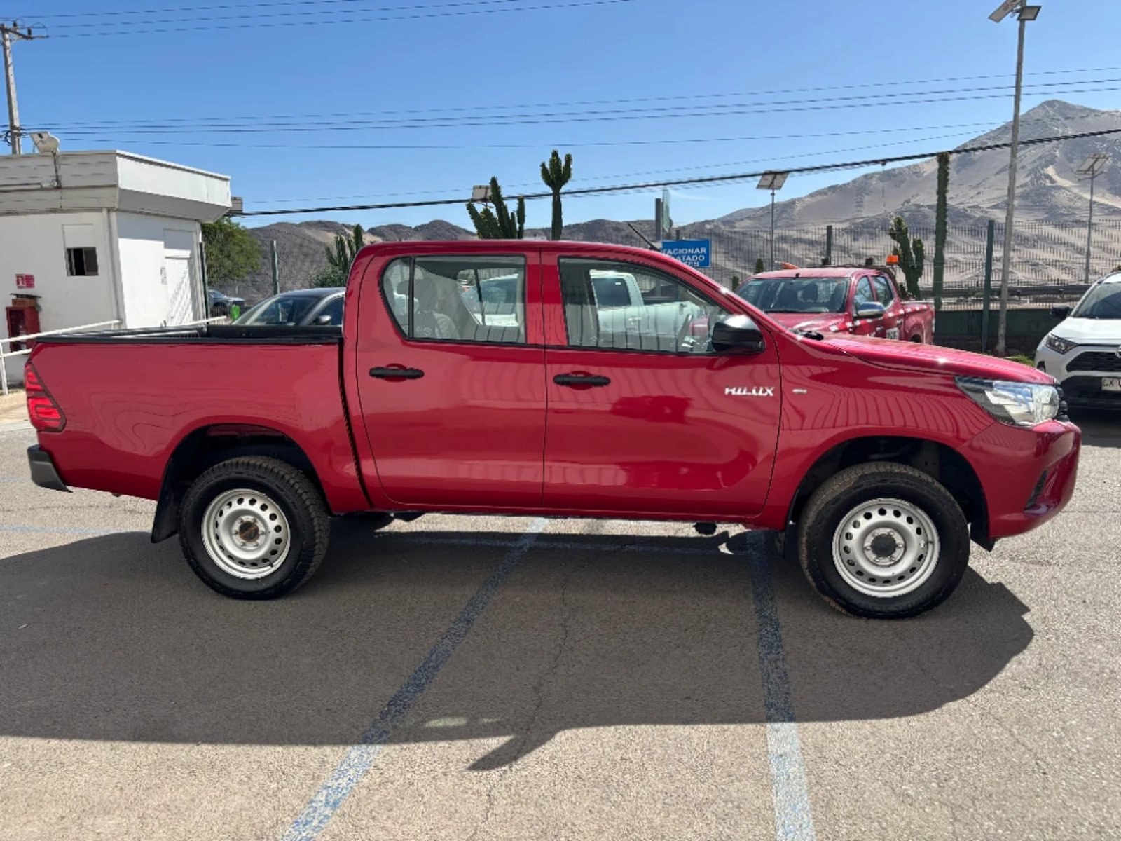Toyota Hilux 2024 - Foto 4 de 20