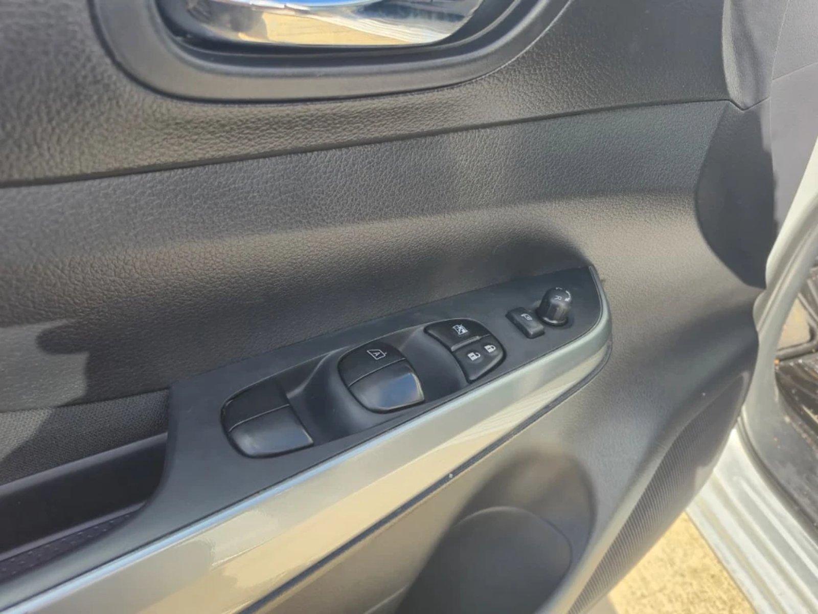 Nissan Navara 2023 - Imagen 15 de 20
