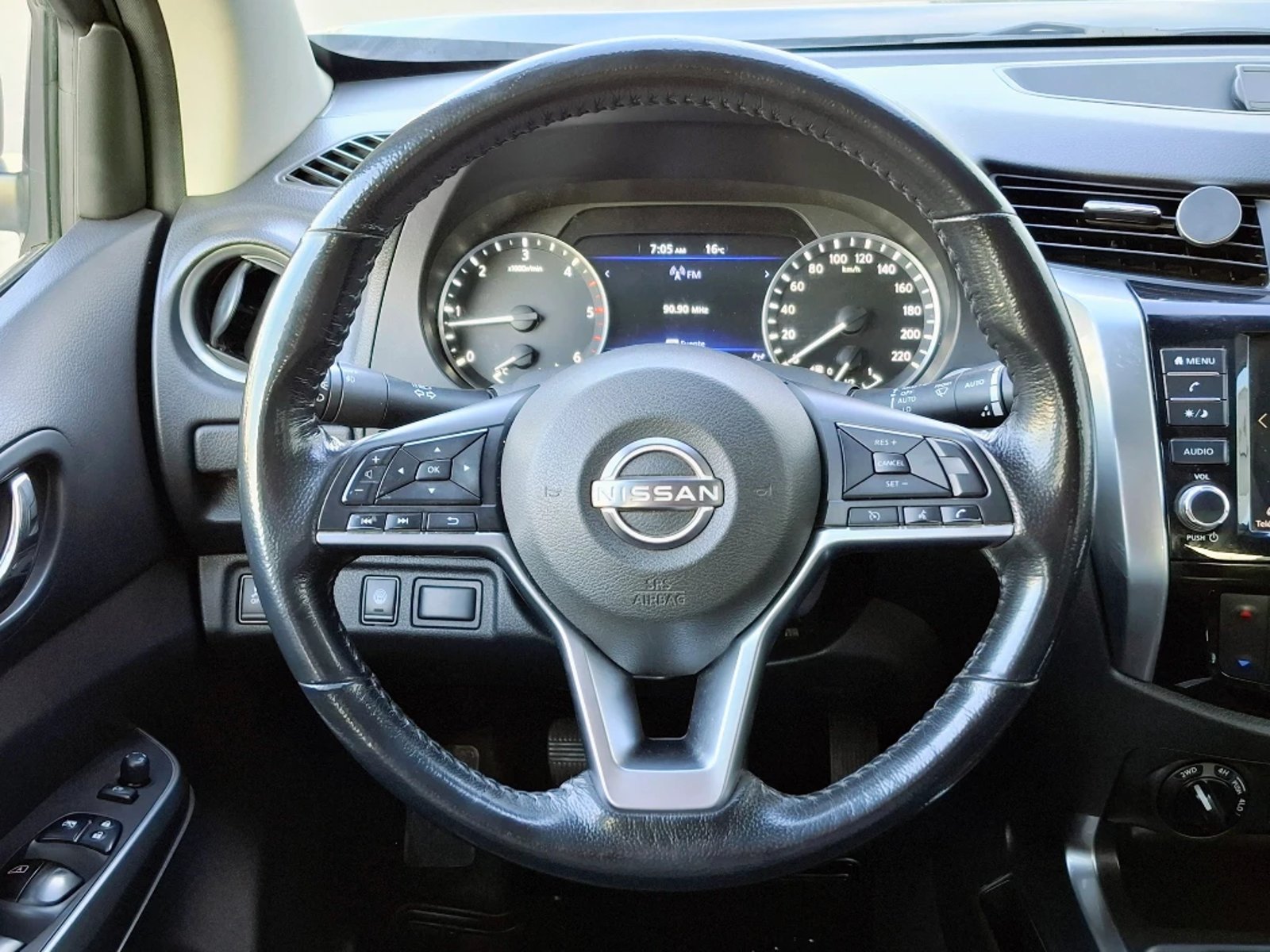 Nissan Navara 2023 - Imagen 13 de 20
