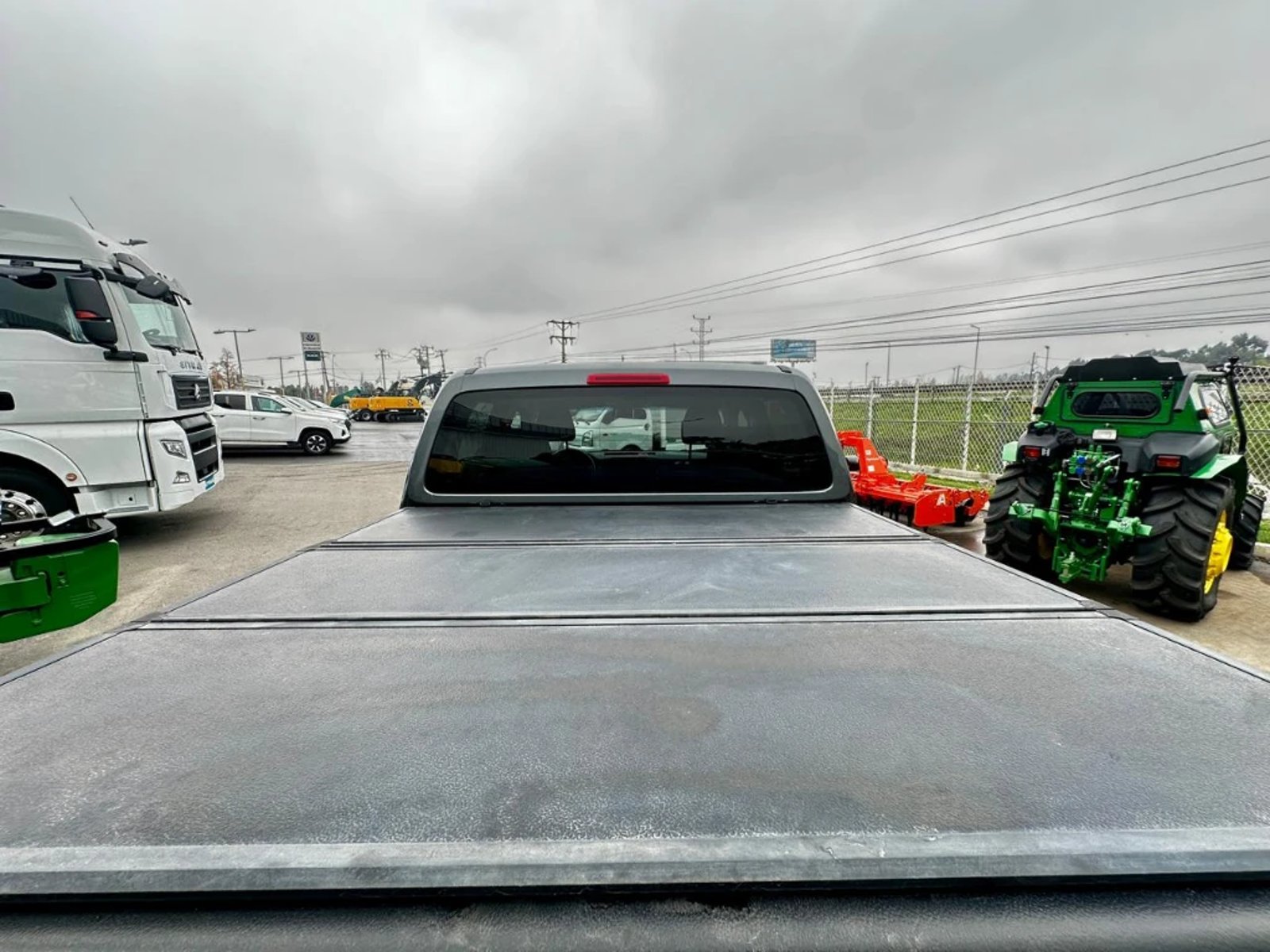 VOLKSWAGEN AMAROK 2023 - Imagen 7 de 20