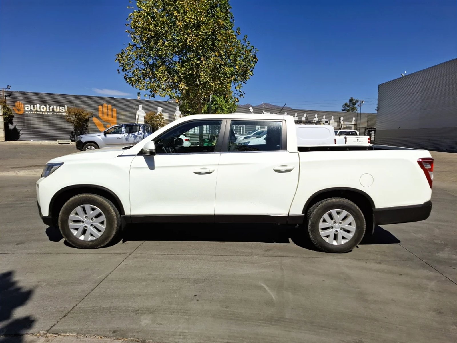 SSANGYONG GRAND MUSSO 2024 - Imagen 8 de 20