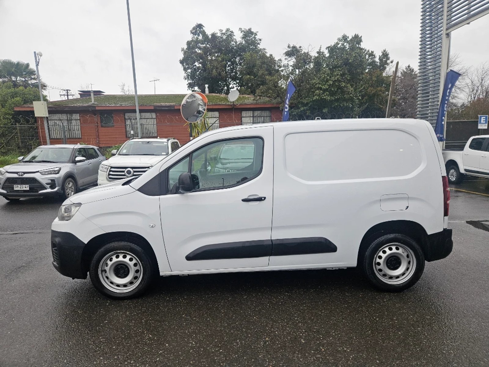 Citroën Berlingo 2023 - Imagen 8 de 20