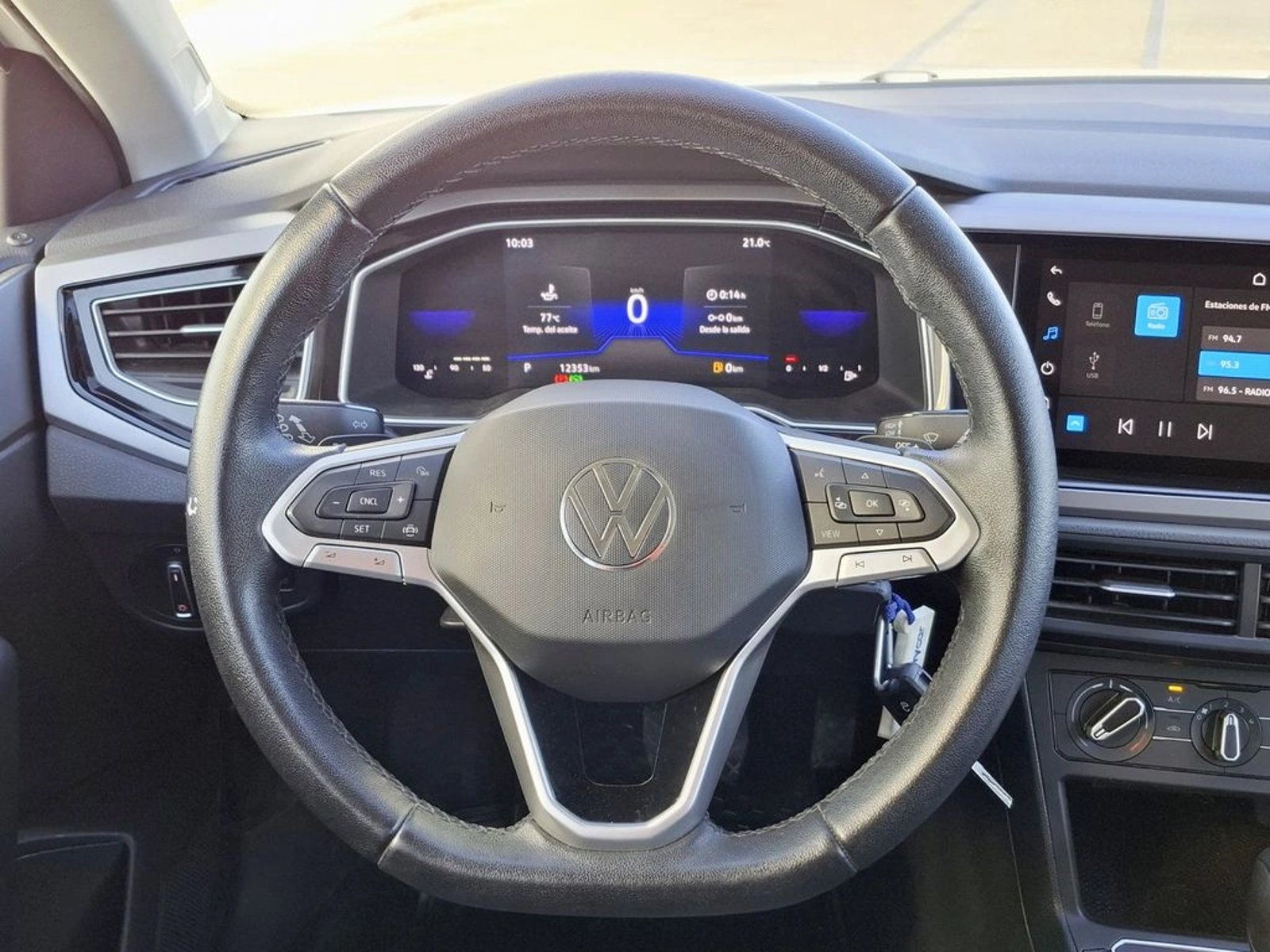 VOLKSWAGEN NIVUS 2023 - Imagen 13 de 20