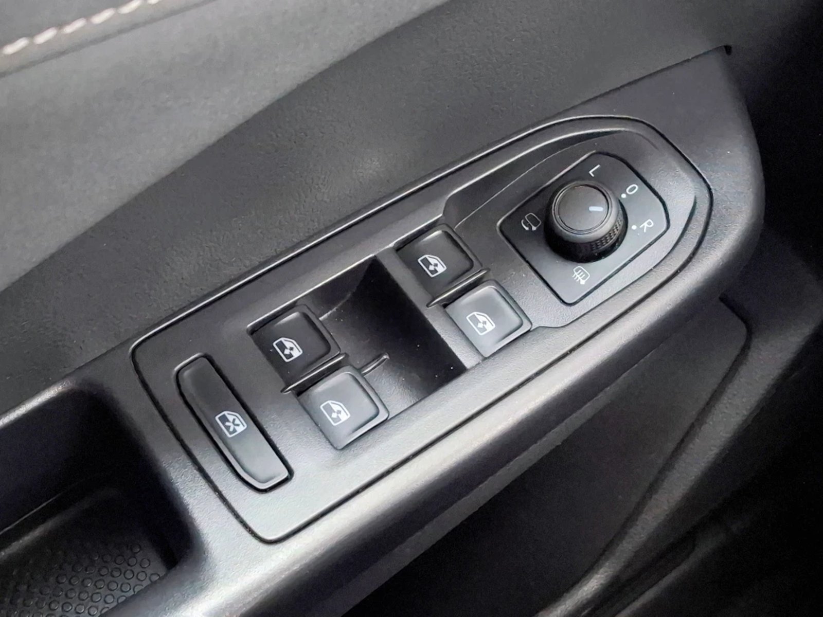 VOLKSWAGEN TAOS 2024 - Imagen 12 de 20