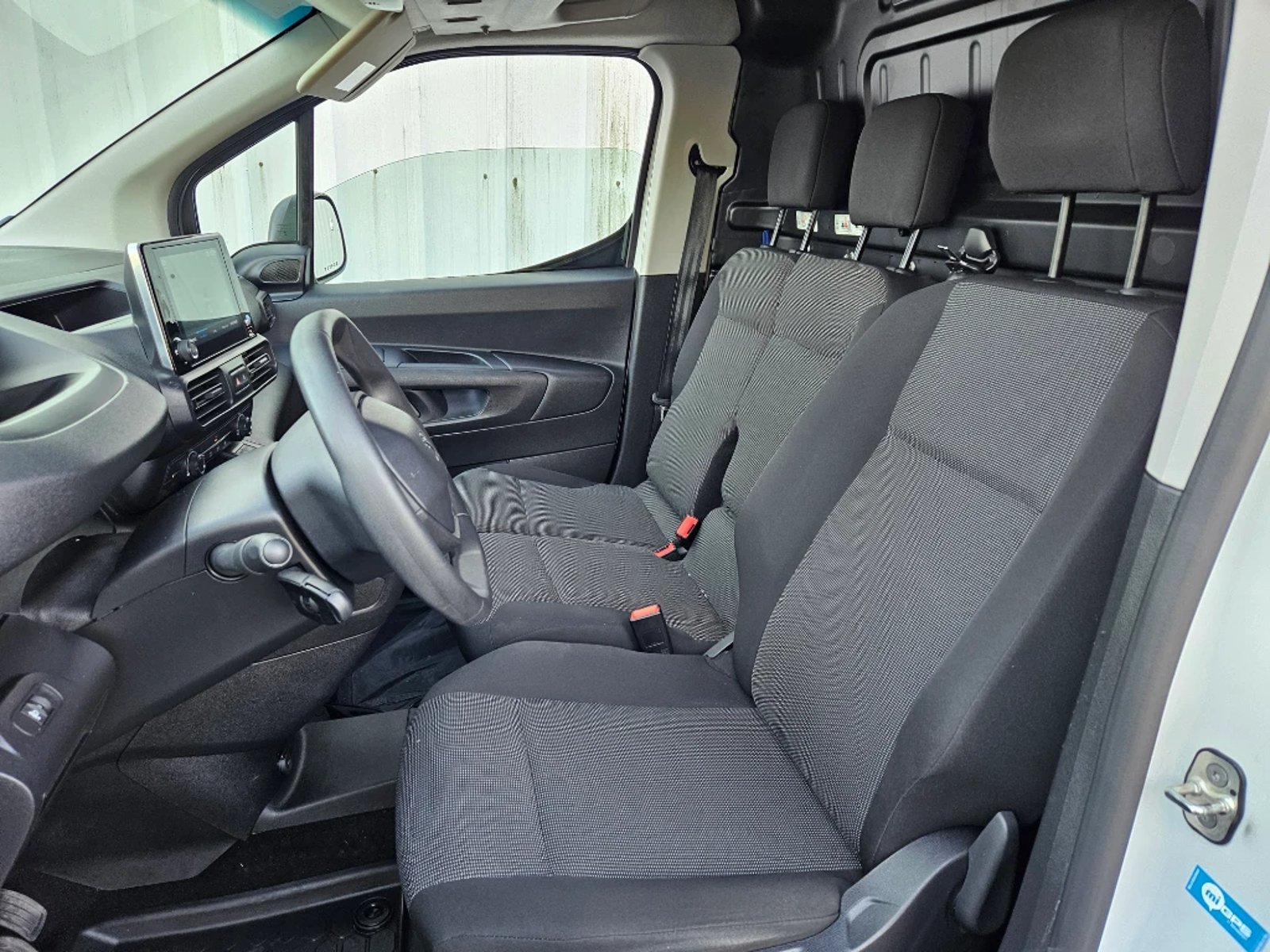 PEUGEOT PARTNER 2024 - Imagen 12 de 20