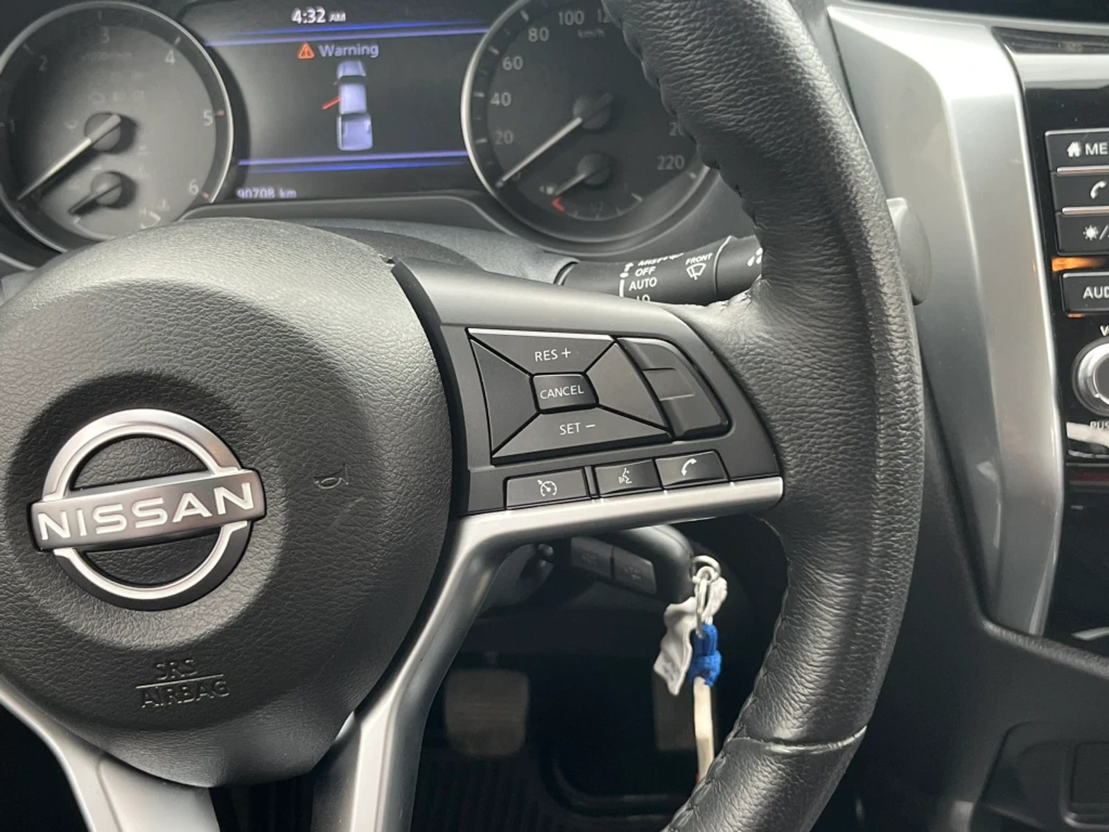 NISSAN NAVARA 2023 - Imagen 18 de 20