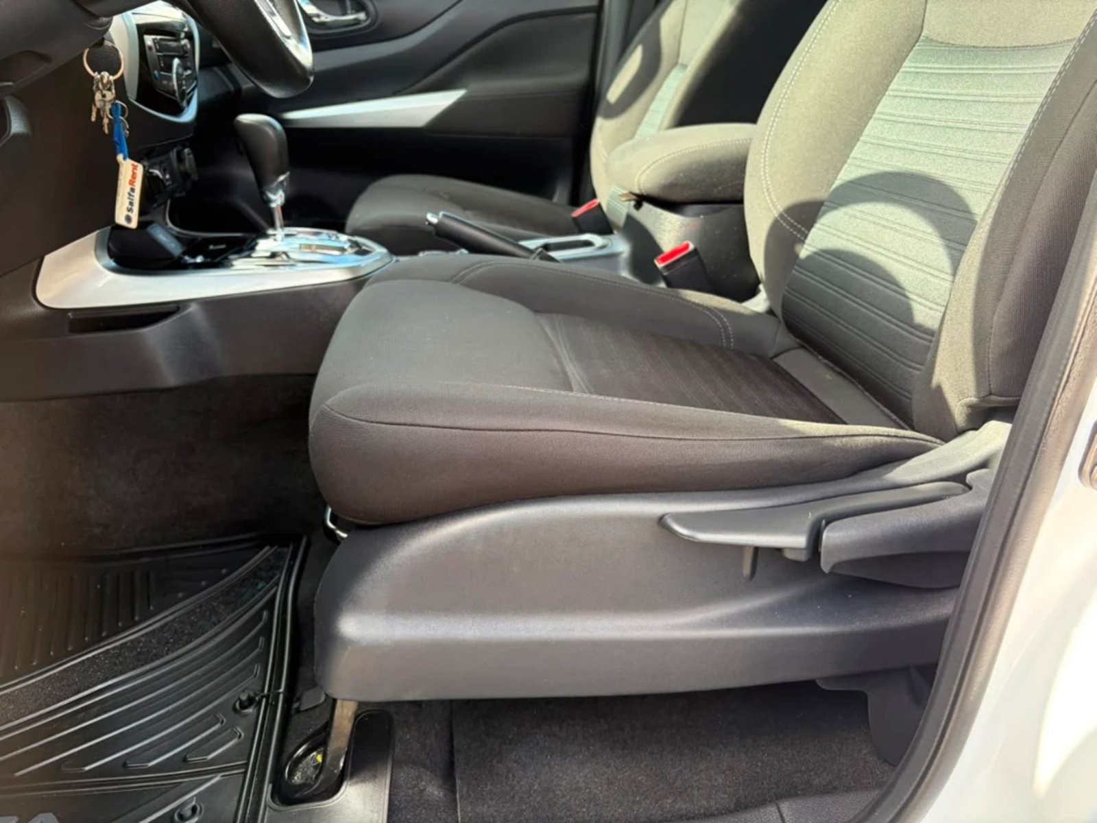 Nissan Navara 2023 - Imagen 13 de 20