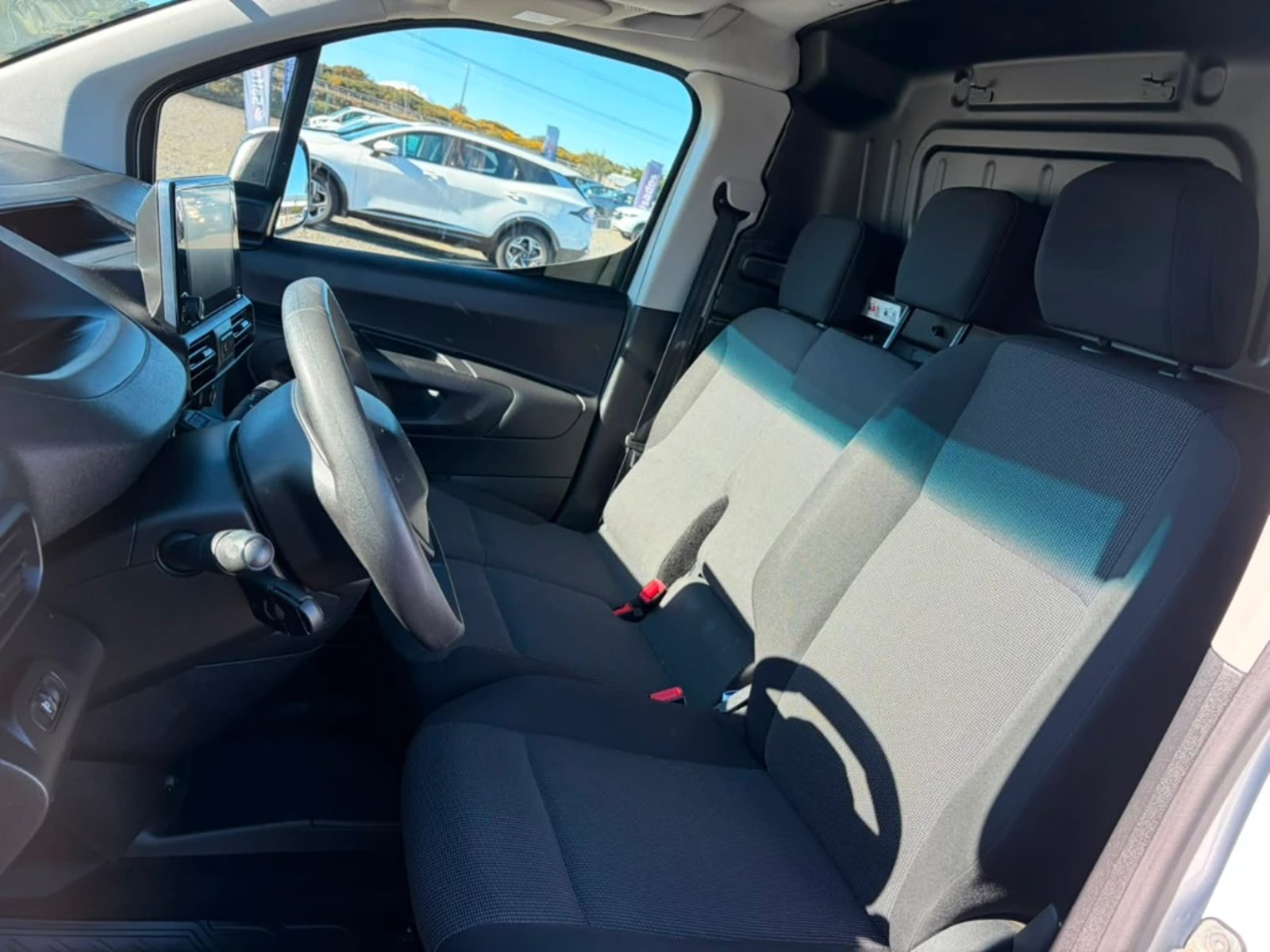 Peugeot Partner 2024 - Imagen 16 de 20