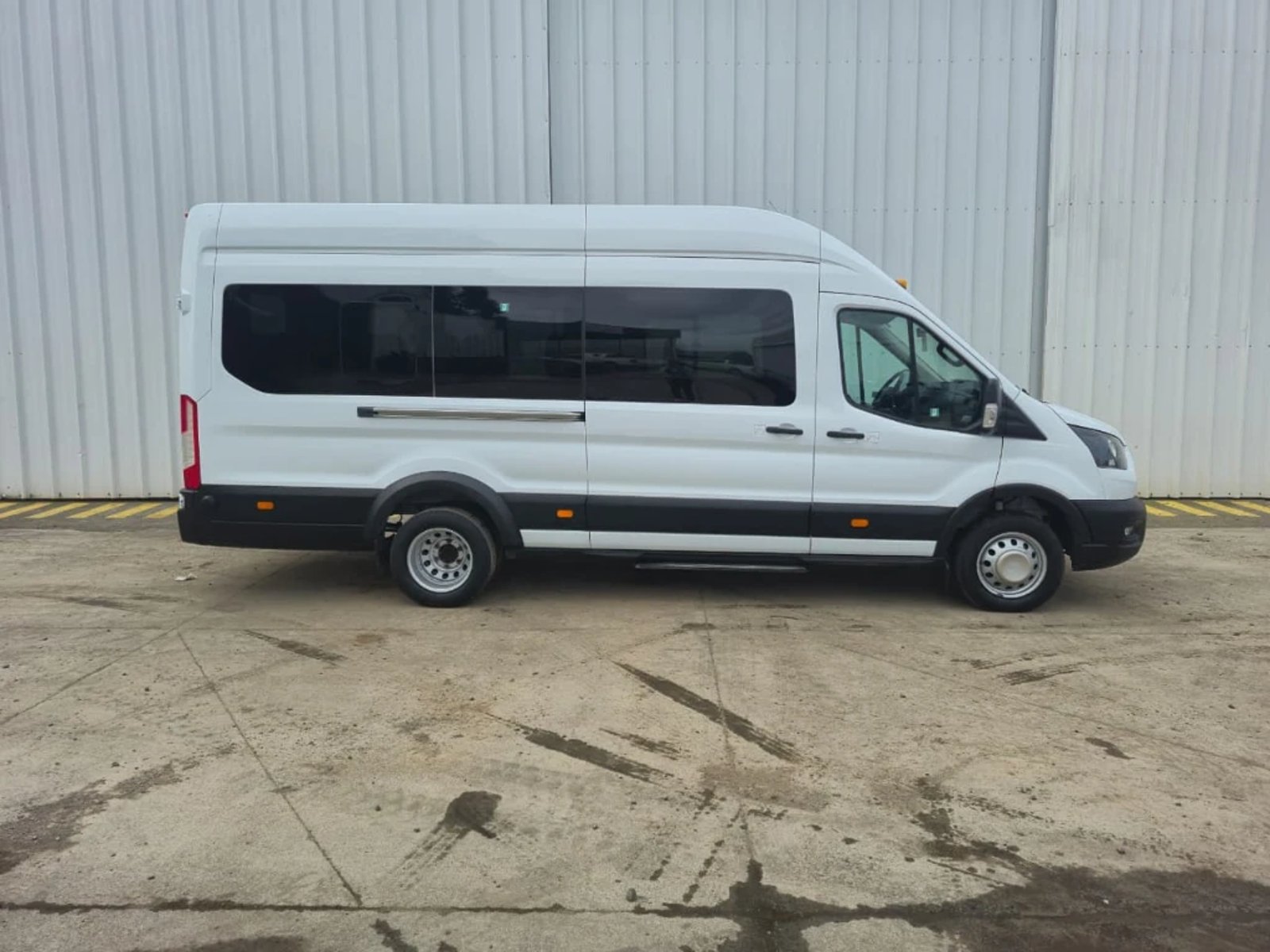 Ford Transit 2023 - Foto 4 de 20
