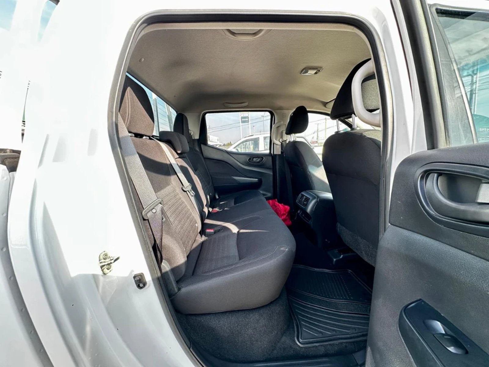 NISSAN NAVARA 2023 - Imagen 12 de 20