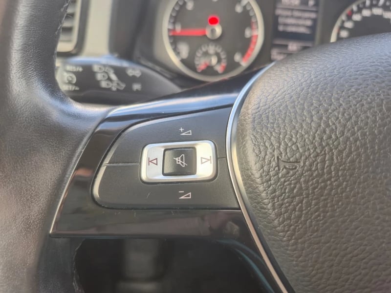 Volkswagen Amarok 2023 - Imagen 18 de 20