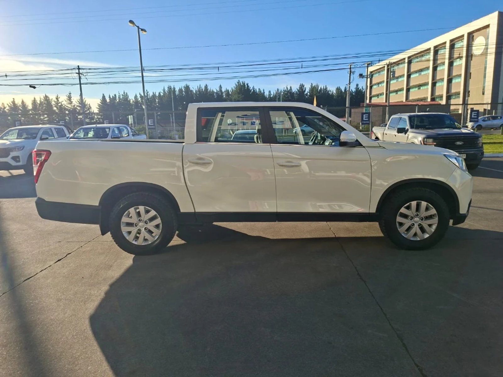 SSANGYONG GRAND MUSSO 2023 - Imagen 5 de 20