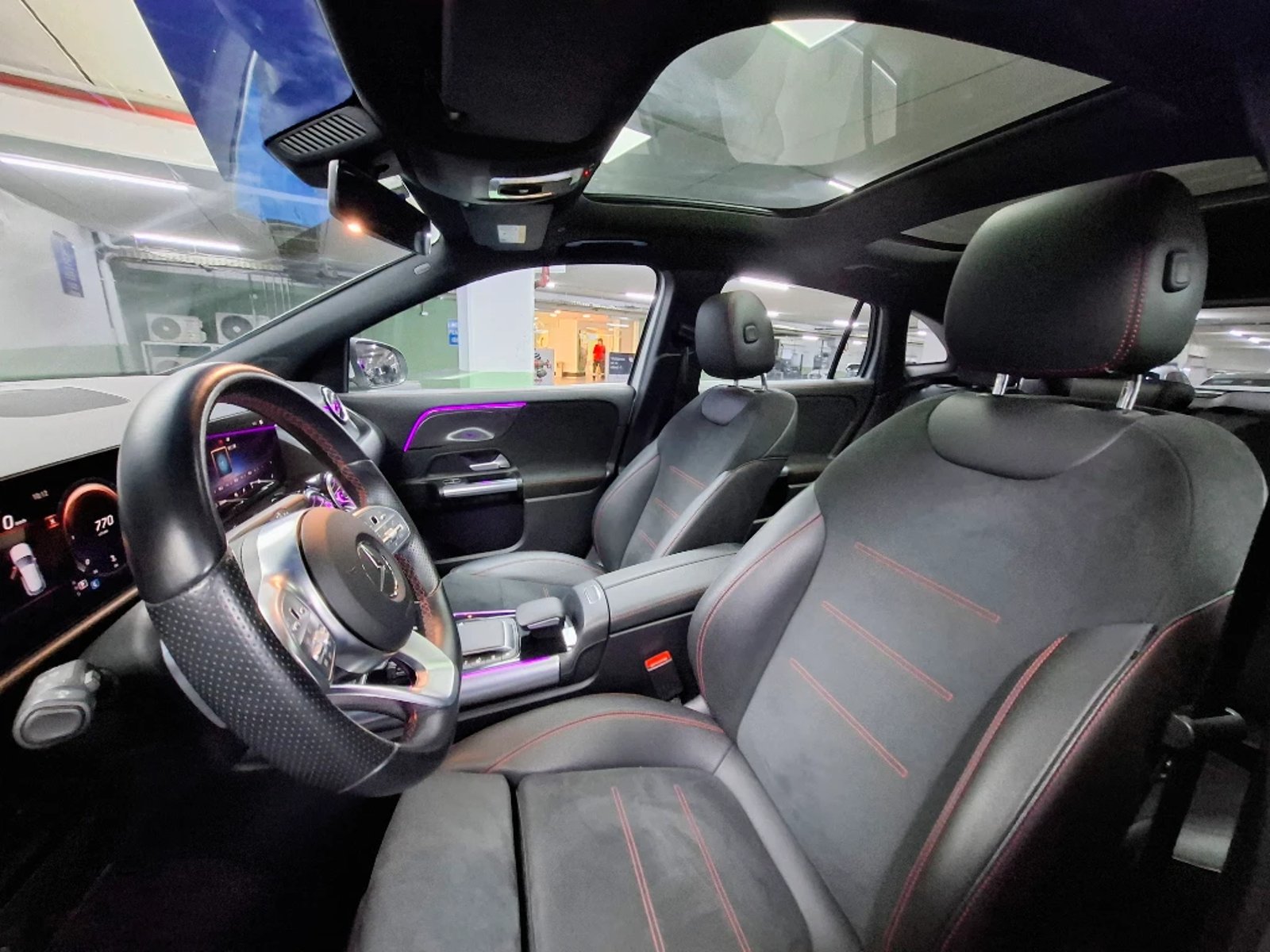 MERCEDES-BENZ GLA 220 2023 - Imagen 13 de 20