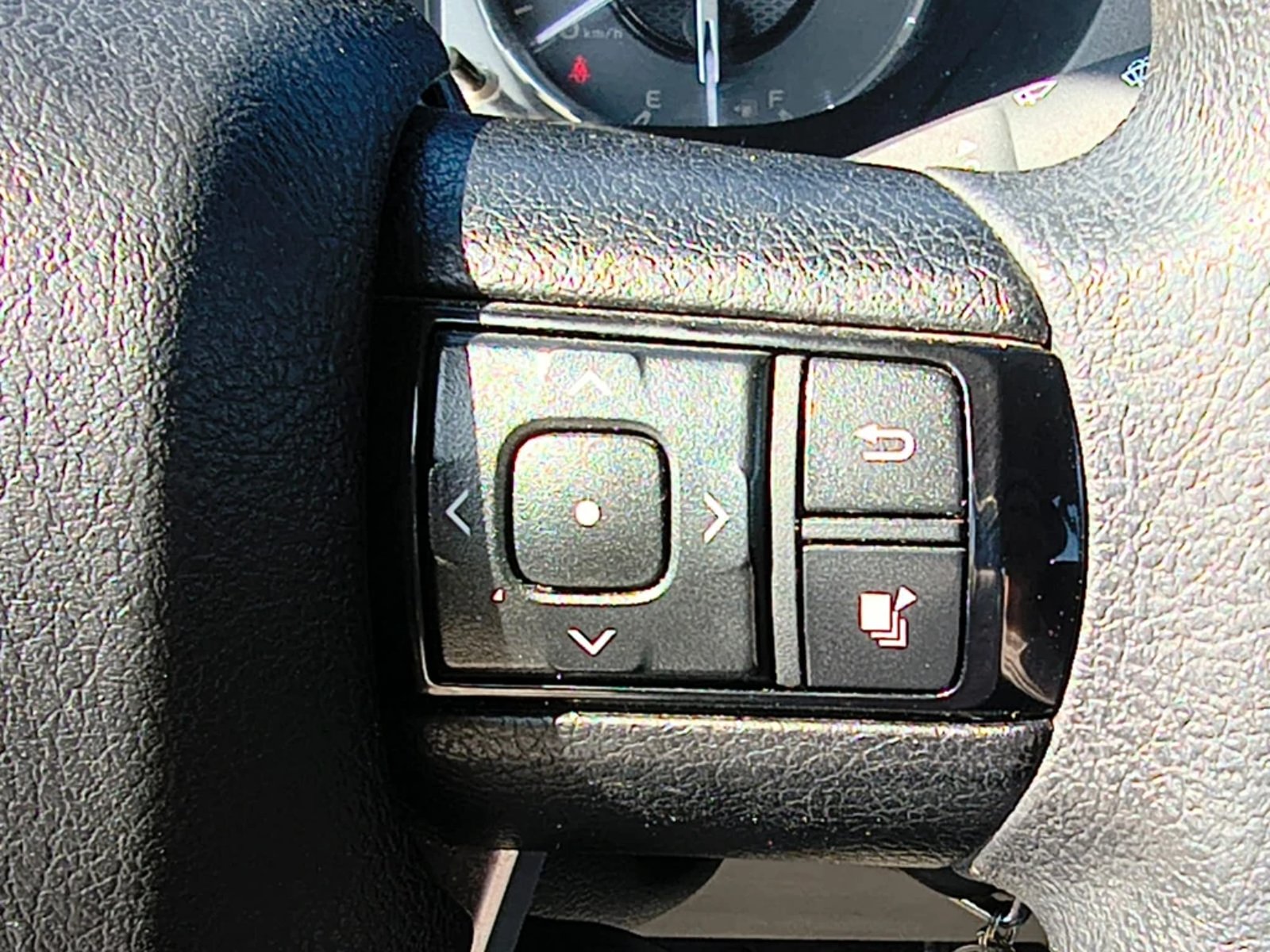 Toyota Hilux 2024 - Imagen 17 de 20