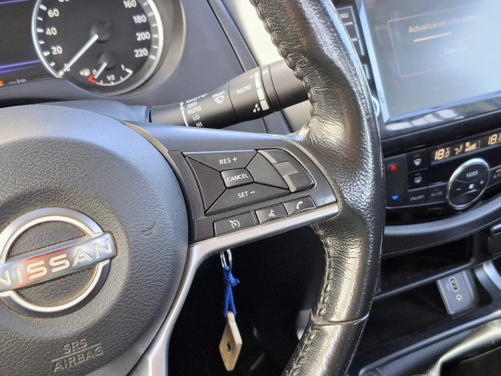 NISSAN NAVARA 2023 - Imagen 16 de 20