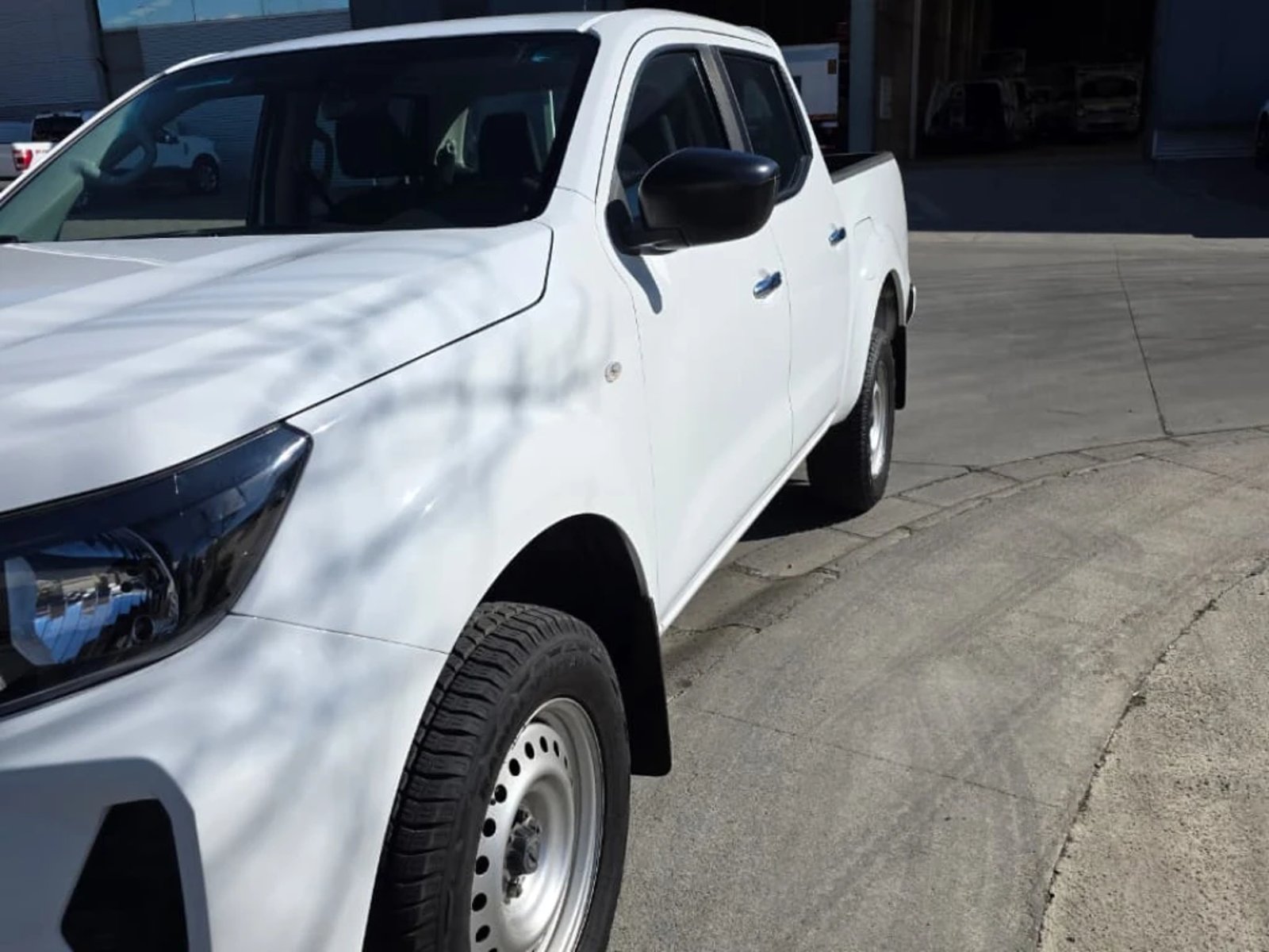 Nissan Navara 2023 - Foto 2 de 20