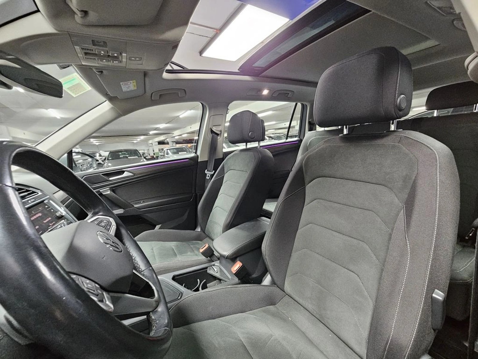 VOLKSWAGEN TIGUAN 2023 - Imagen 13 de 20