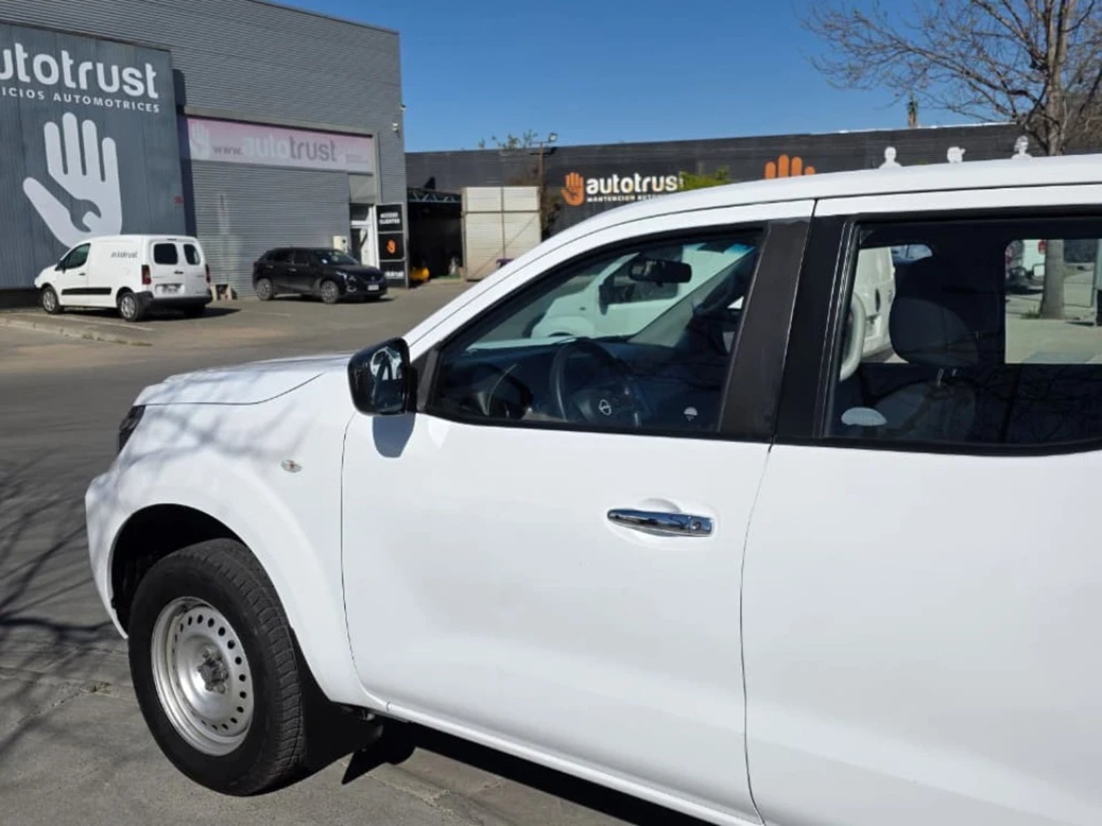 Nissan Navara 2023 - Foto 4 de 20