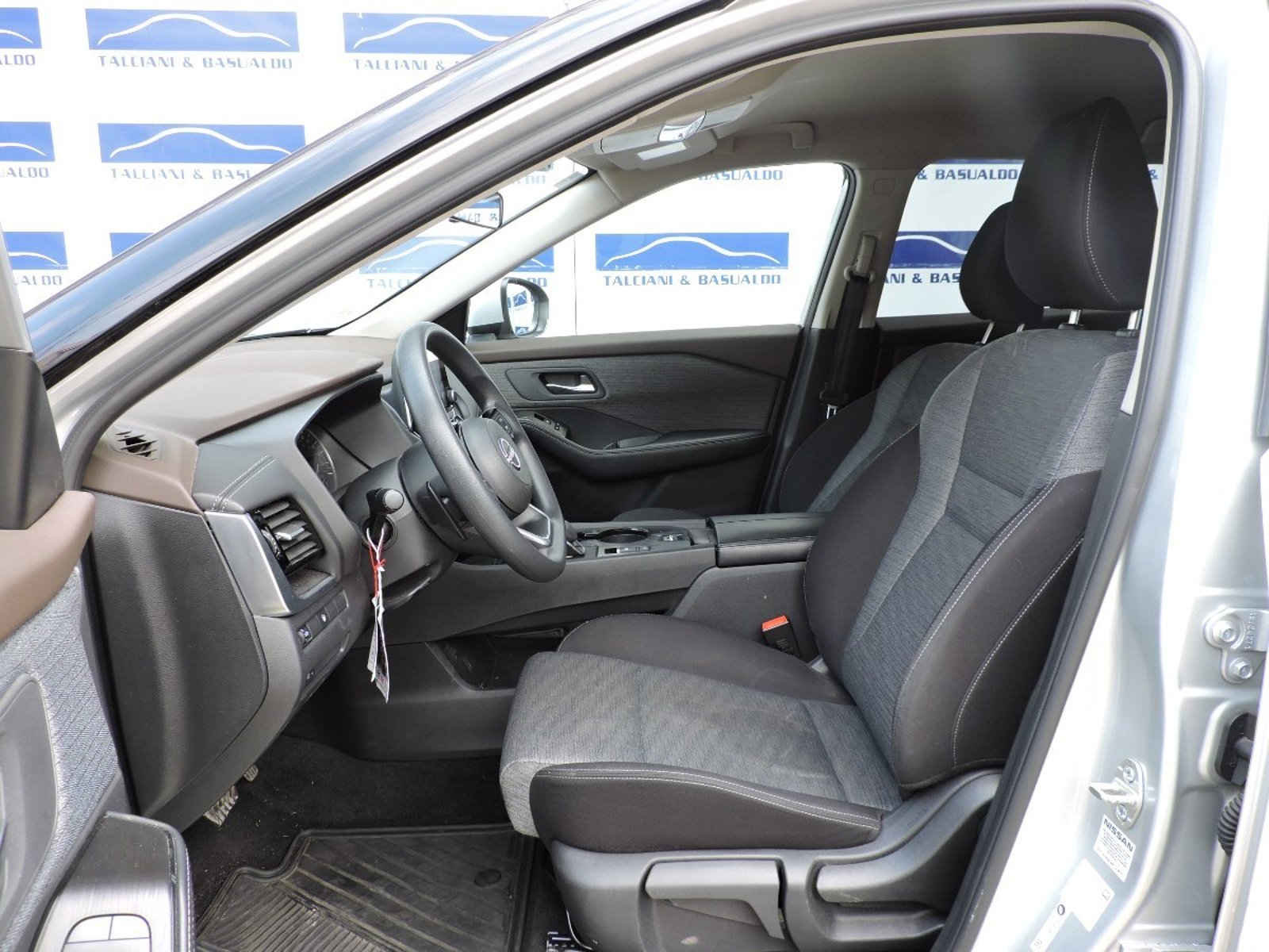 Nissan X-TRAIL 2025 - Imagen 9 de 10