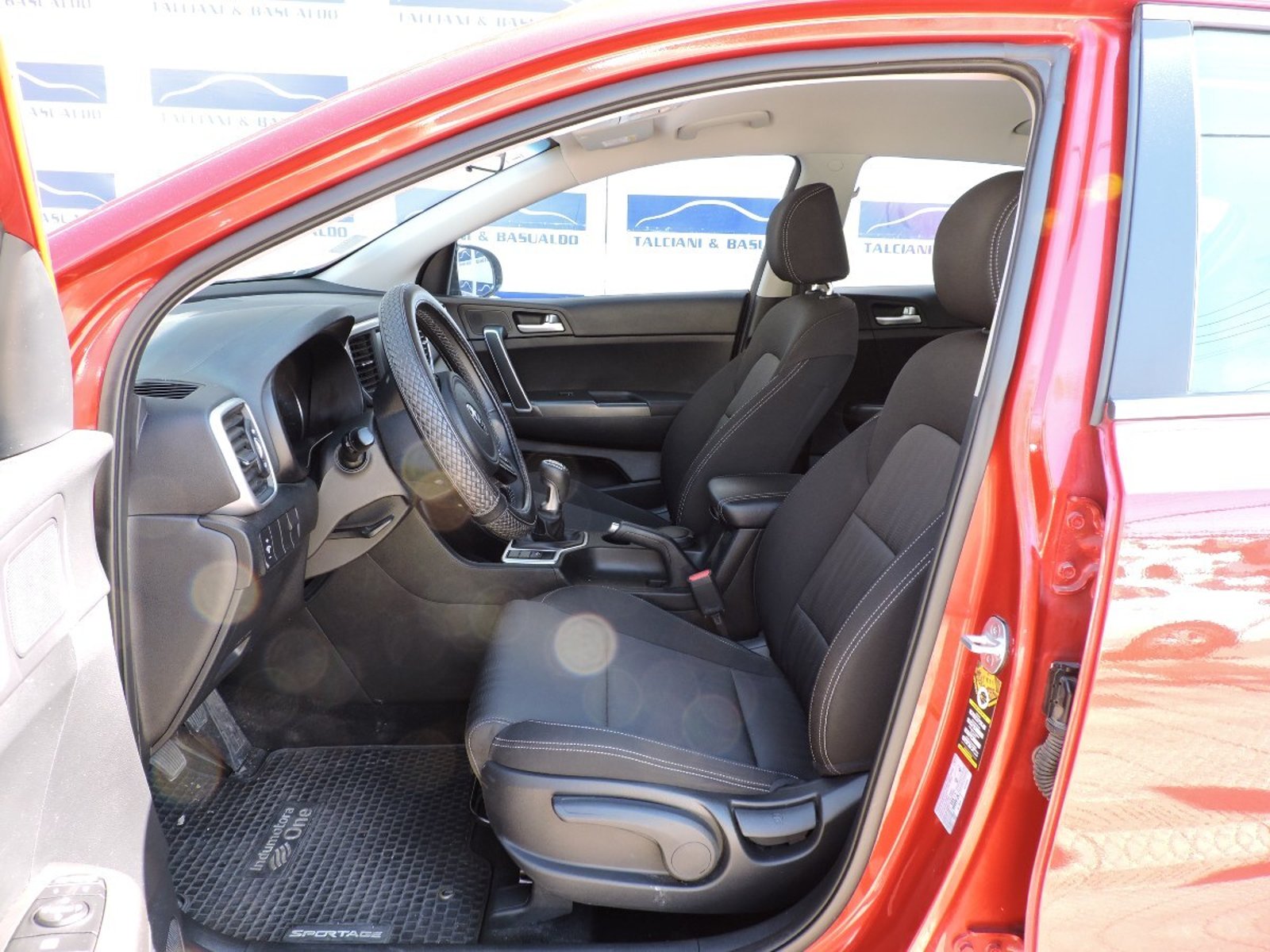Kia SPORTAGE 2019 - Imagen 8 de 10
