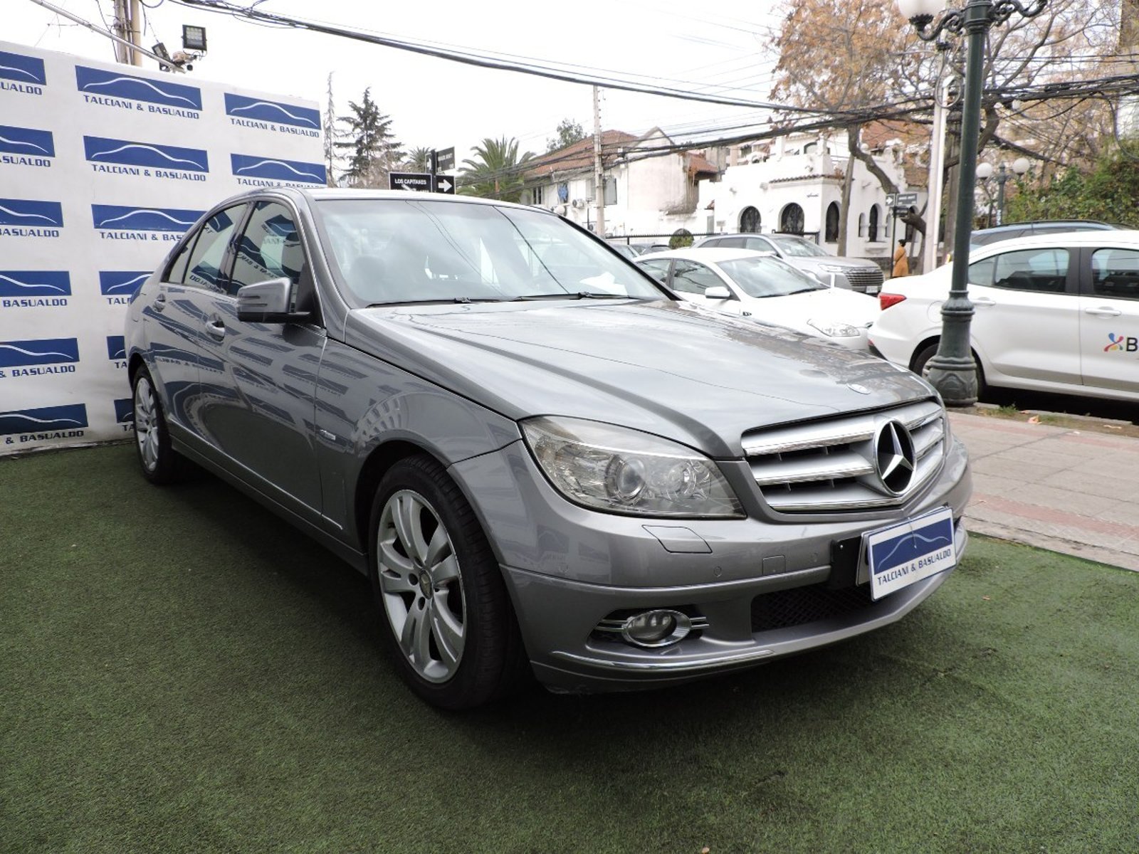 Mercedes-Benz C250 2011 - Foto 3 de 10