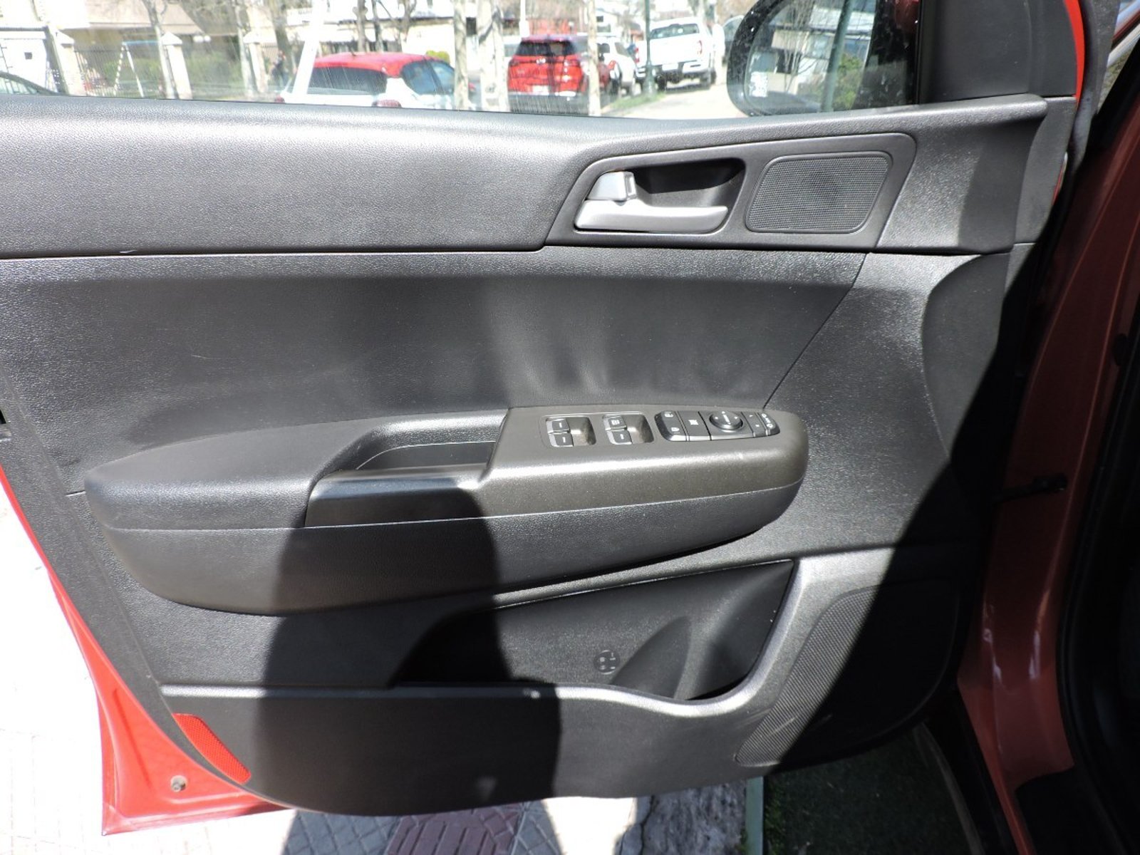 Kia SPORTAGE 2019 - Imagen 6 de 10