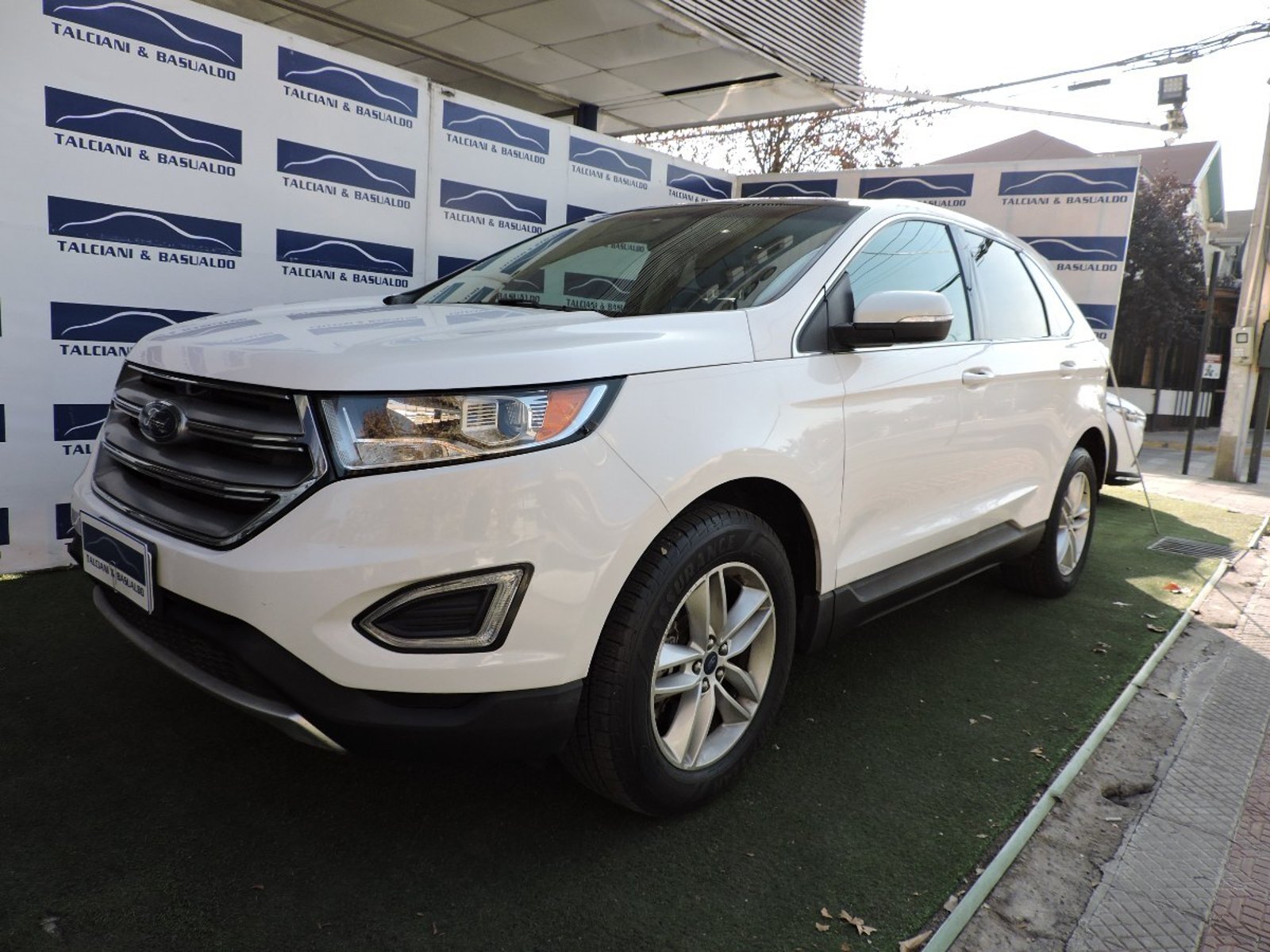 Ford EDGE 2017 - Foto 2 de 10
