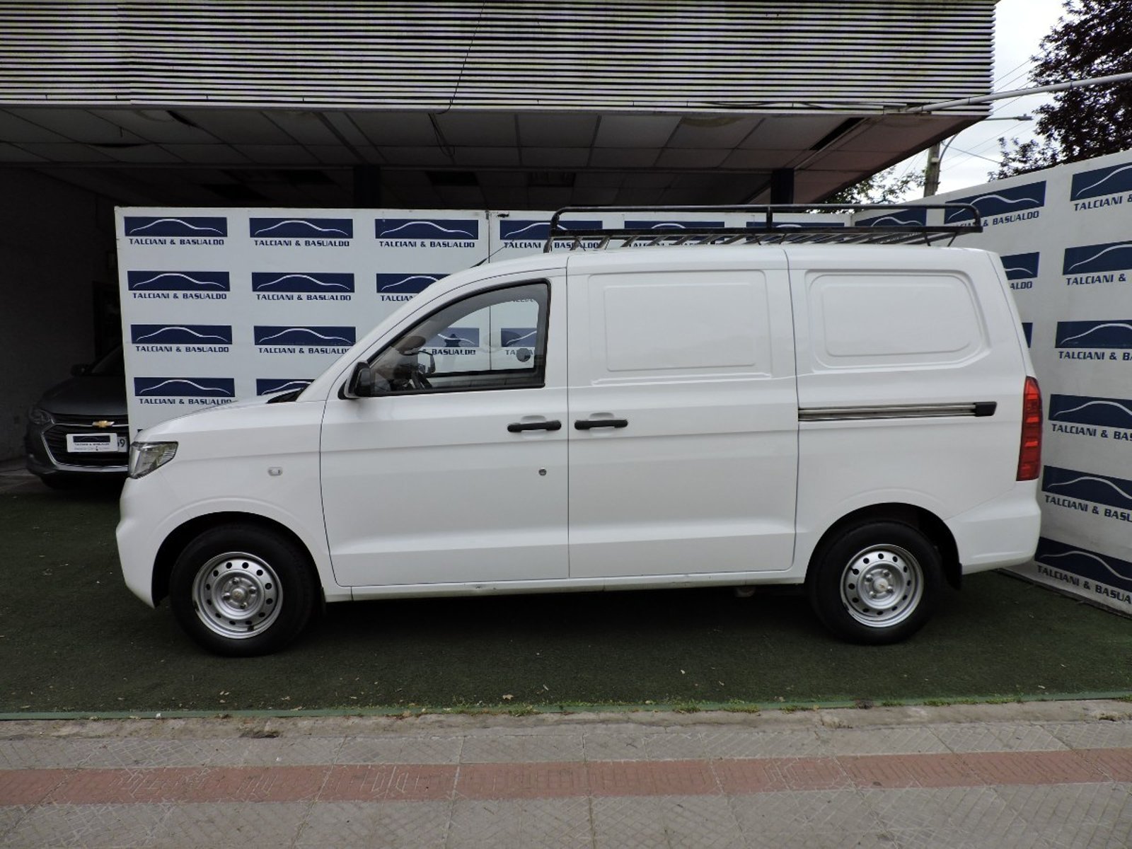 Chevrolet N400 2022 - Foto 4 de 10
