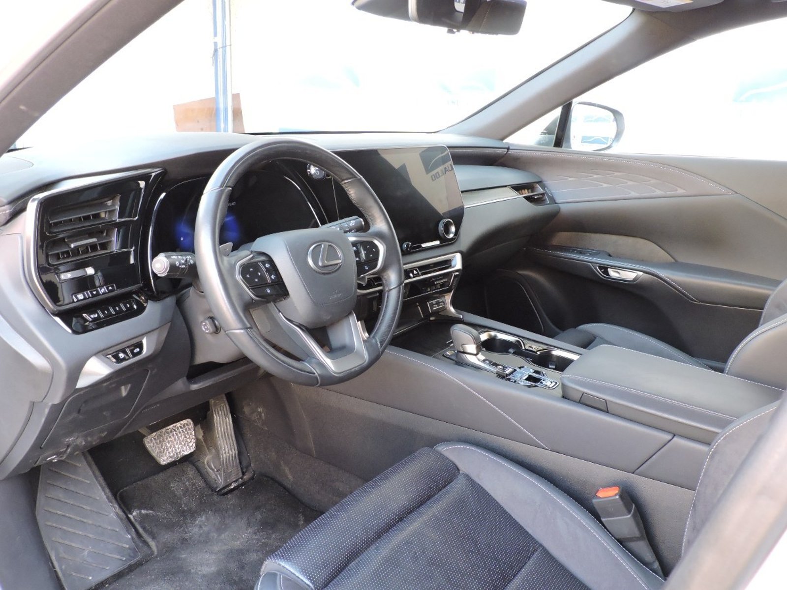 Lexus RX 2024 - Imagen 7 de 10