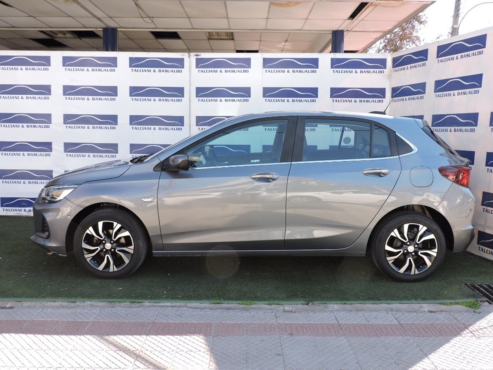 Chevrolet ONIX 2022 - Imagen 4 de 10