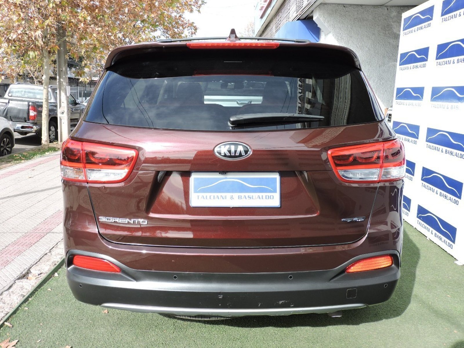 KIA SORENTO 2018 - Imagen 7 de 9