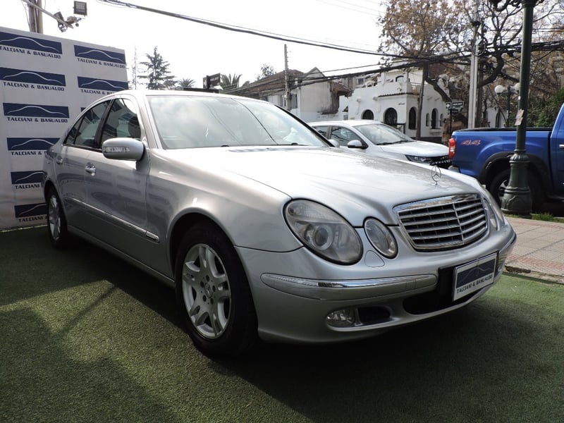 Mercedes-Benz E320 2005 - Imagen 3 de 10