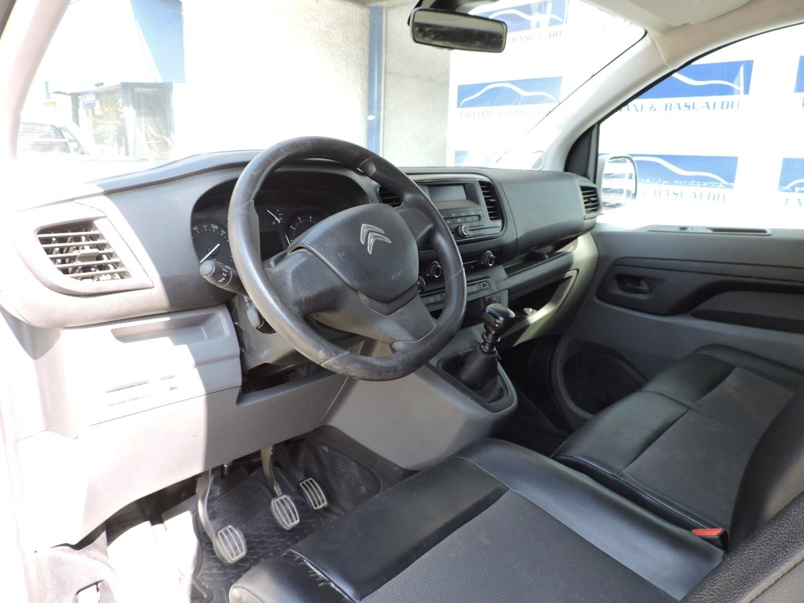 CITROËN JUMPY 2019 - Imagen 5 de 10