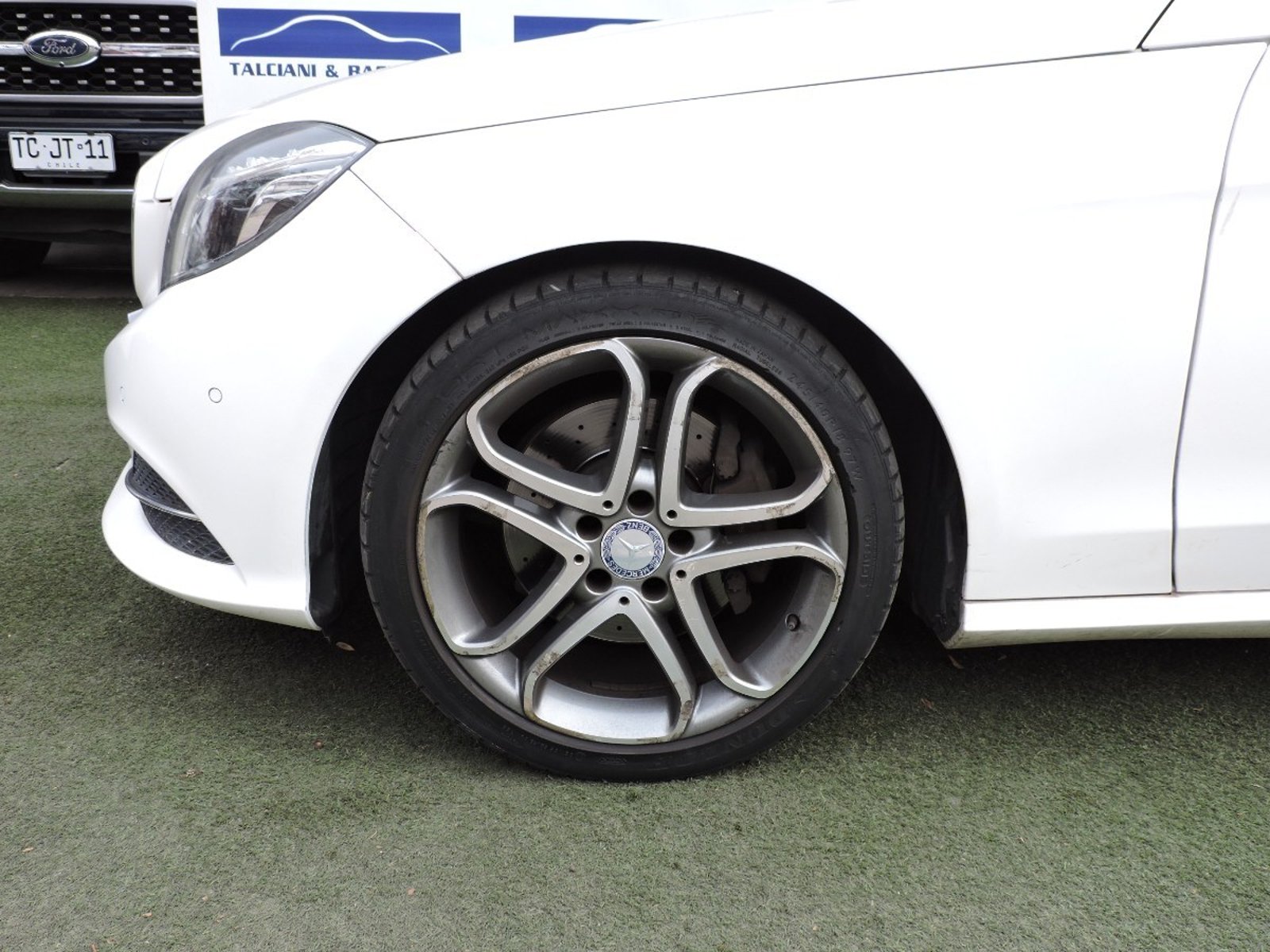 MERCEDES-BENZ E220 2014 - Imagen 6 de 10