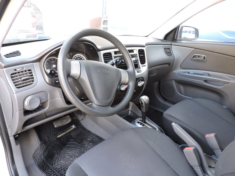 Kia RIO 2010 - Imagen 6 de 10