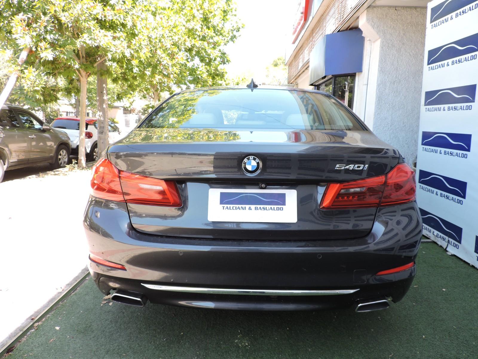 BMW 540I 2020 - Foto 4 de 10