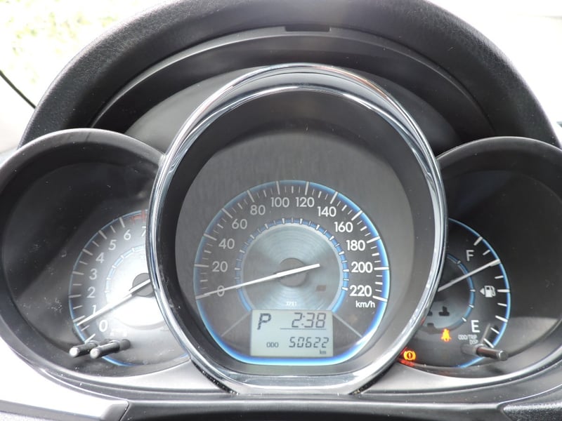 Toyota YARIS 2015 - Imagen 5 de 10